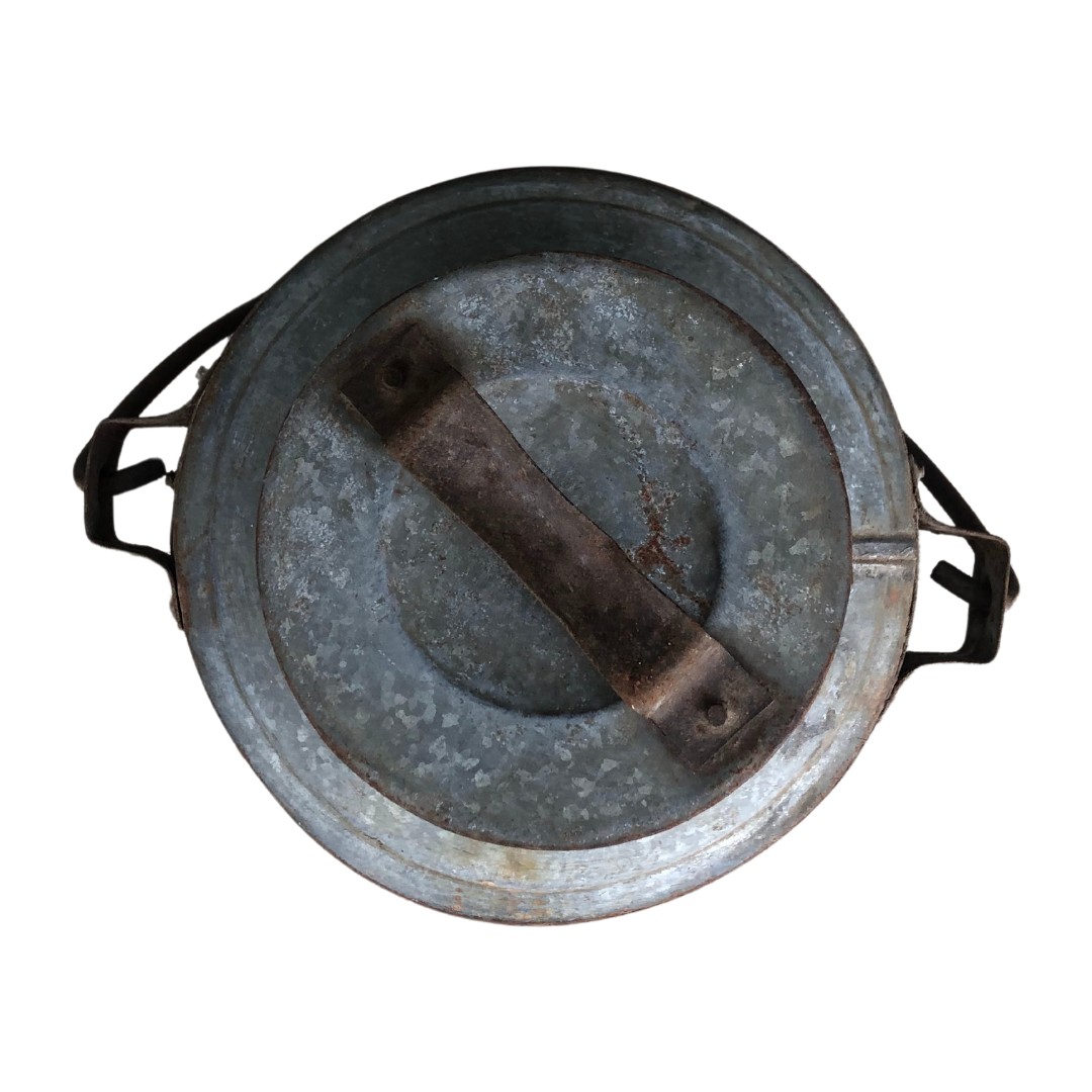 Old Metal Galvanised Milk Churn & Lid ref 79  - Image 2 of 3
