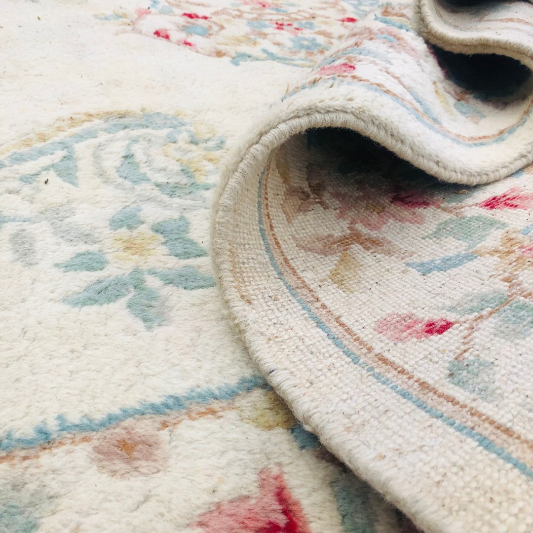 Very Large Wool Country House Room Size Rug. Thick pile in the Chinese Manner. Cream and Pastel Tone - Image 3 of 3
