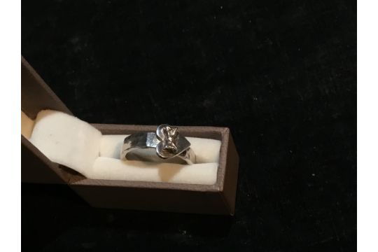 925 silver ring with a heart shape and bow tie logo size R - Image 1 of 2