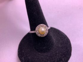 Platinum Pearl Set Ring - Size L - 2.5g