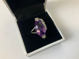 18ct White Gold, Amethyst and Diamond Ring - Size O - 6.4g