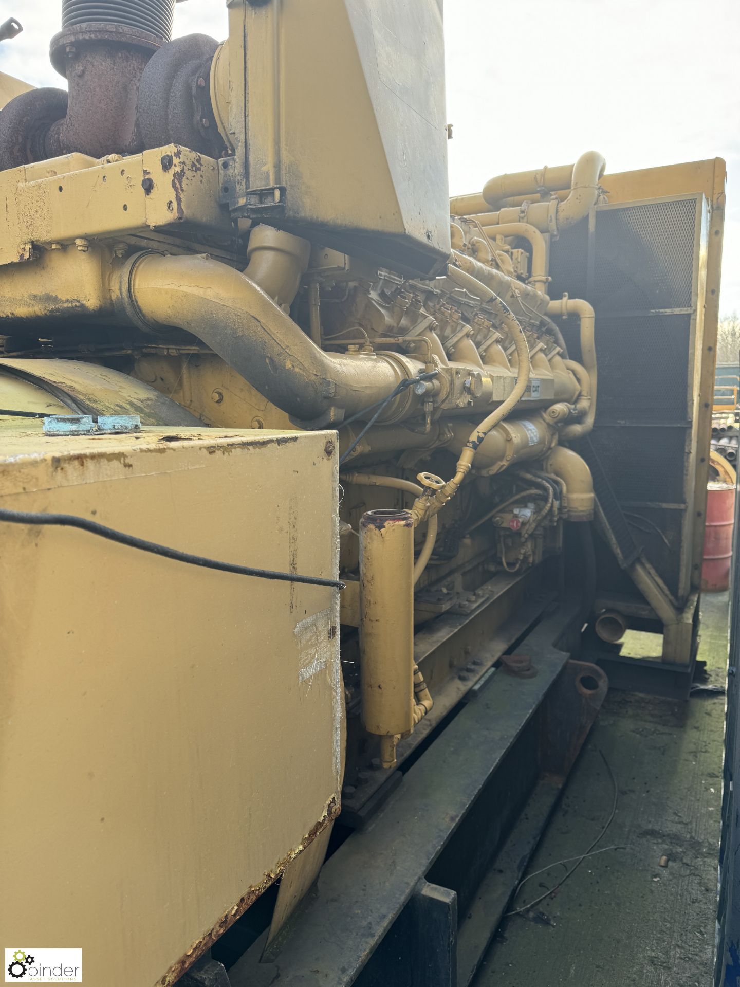 Caterpillar skid mounted Generator, 1,000kva with CAT D398 engine, 800HP 12-cylinder, engine - Image 2 of 23