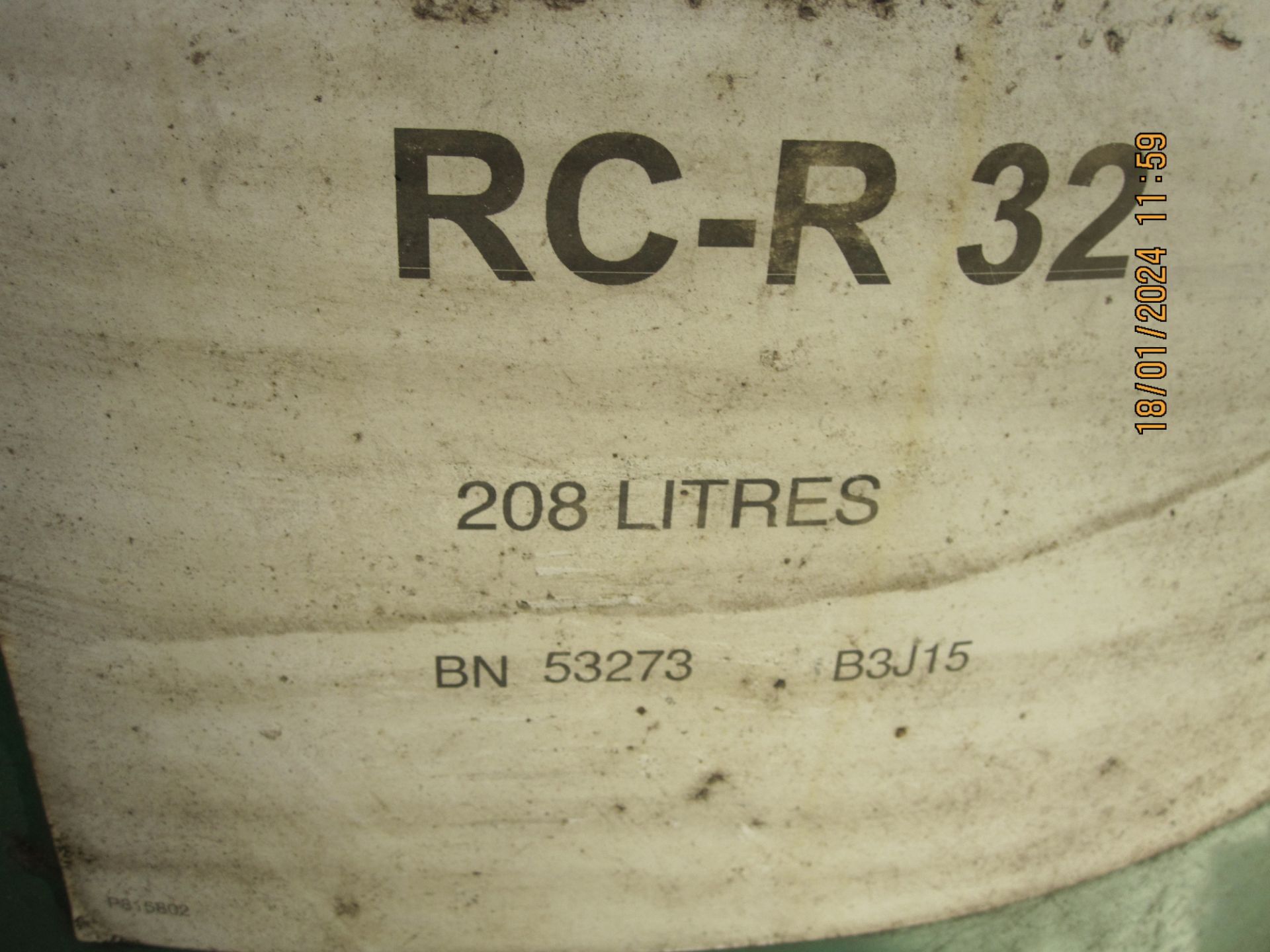 205litre drum BP RC-R32 (drum D) - Image 2 of 2
