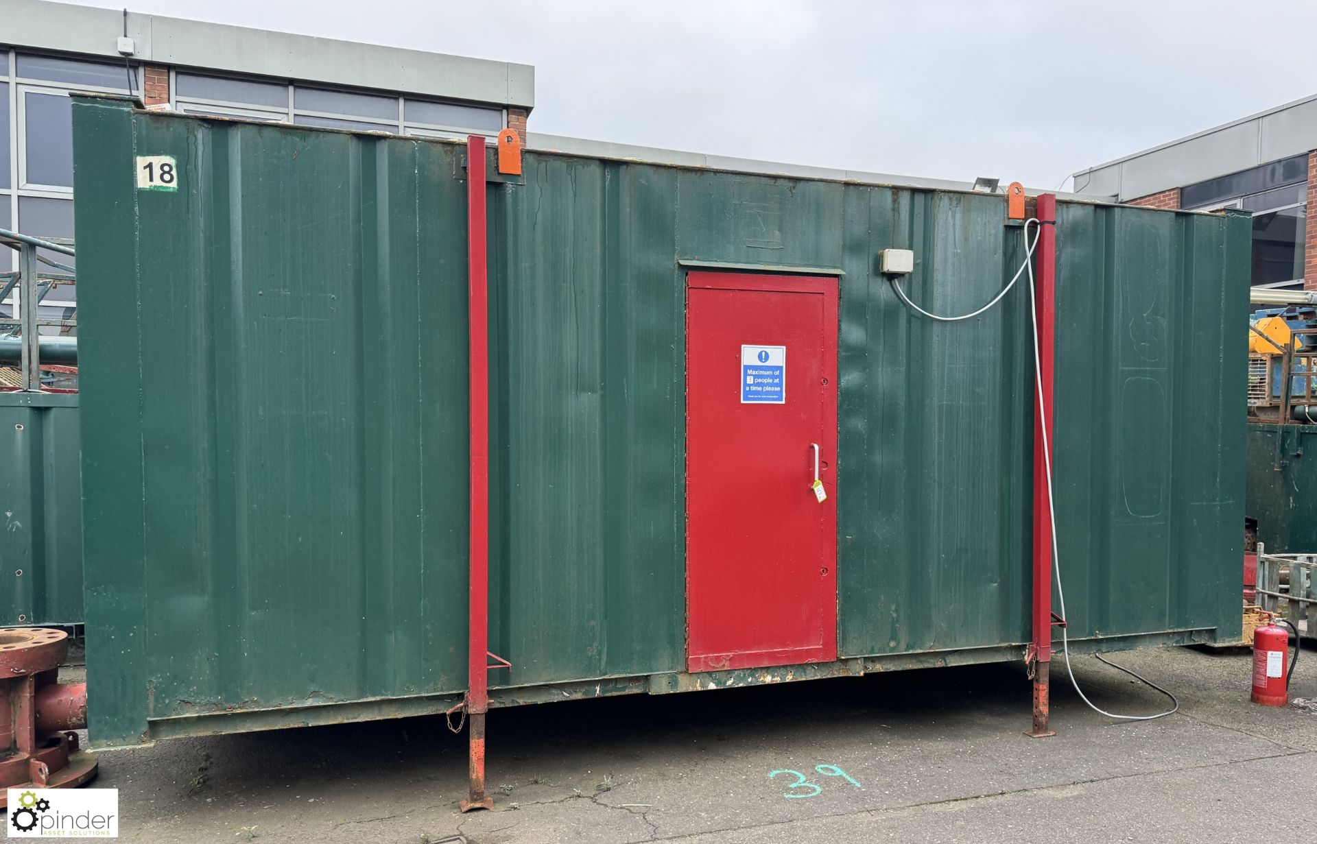 Secure Jackleg Office Cabin, 6250mm x 2700mm x 2600mm (not including legs), with electric wall