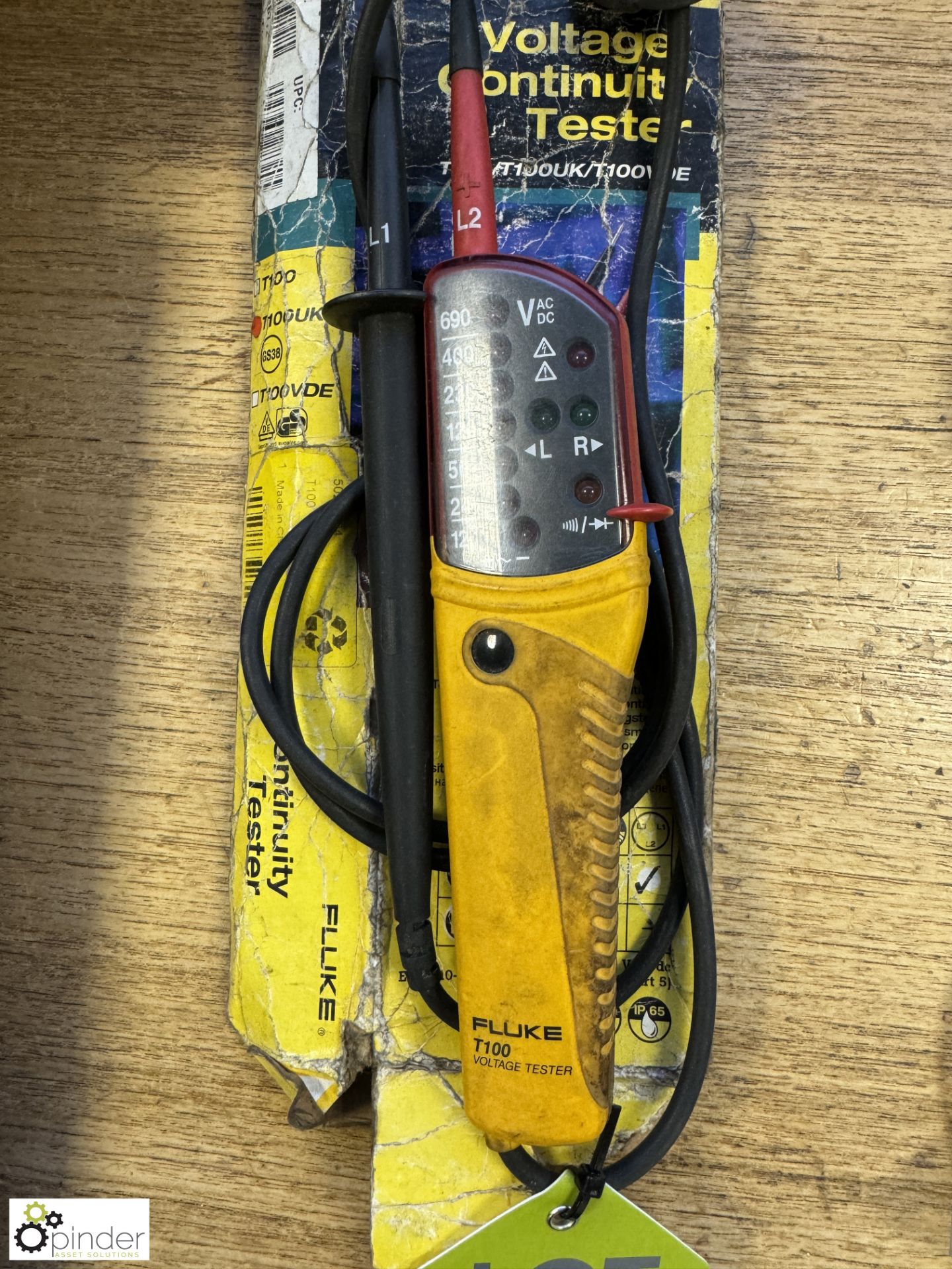 Fluke T100 Voltage Tester - Bild 2 aus 3