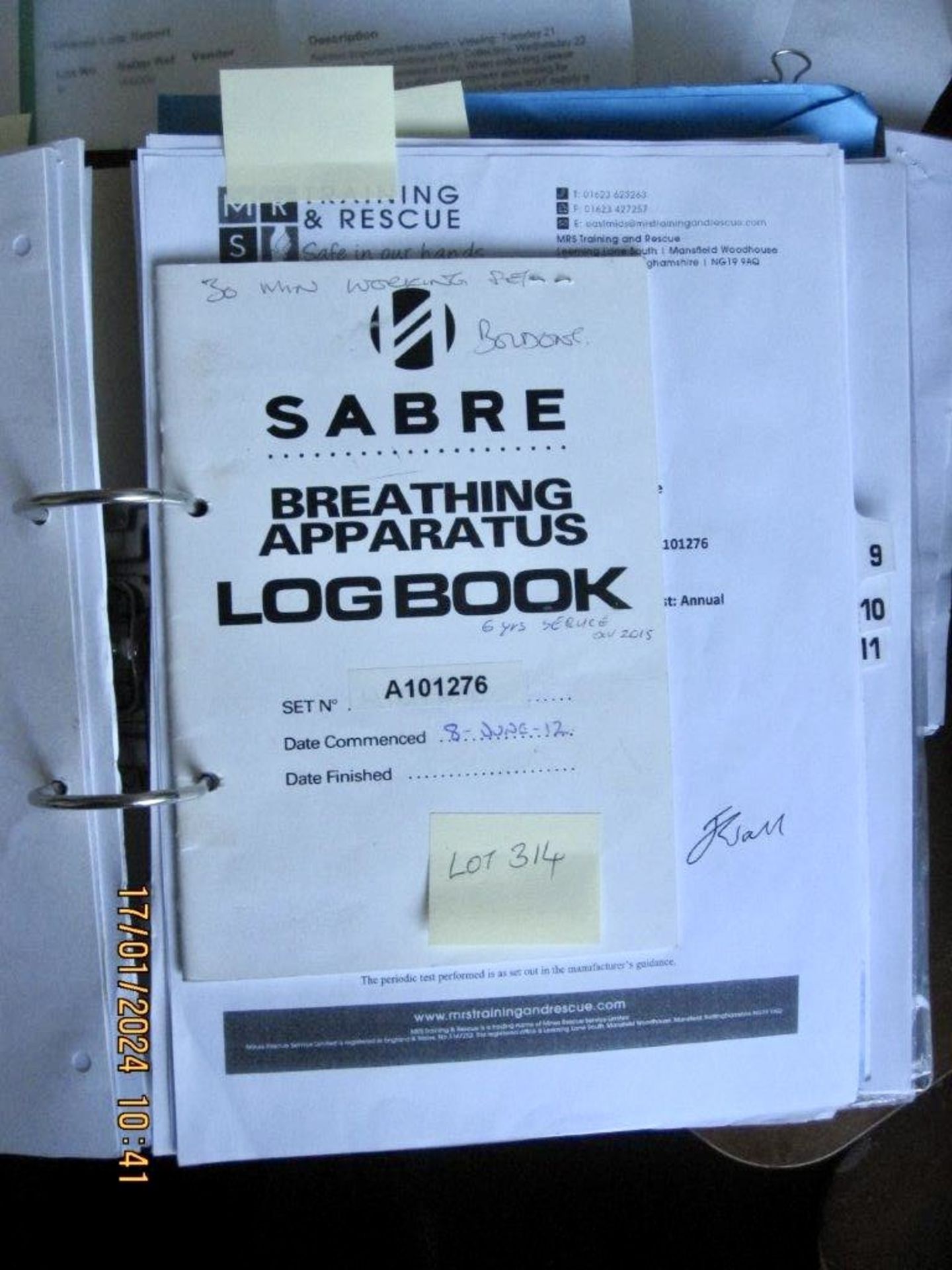 Sabre Breathing Apparatus Kit comprising full face mask, 2 oxygen cylinders (one tested until June - Image 5 of 7