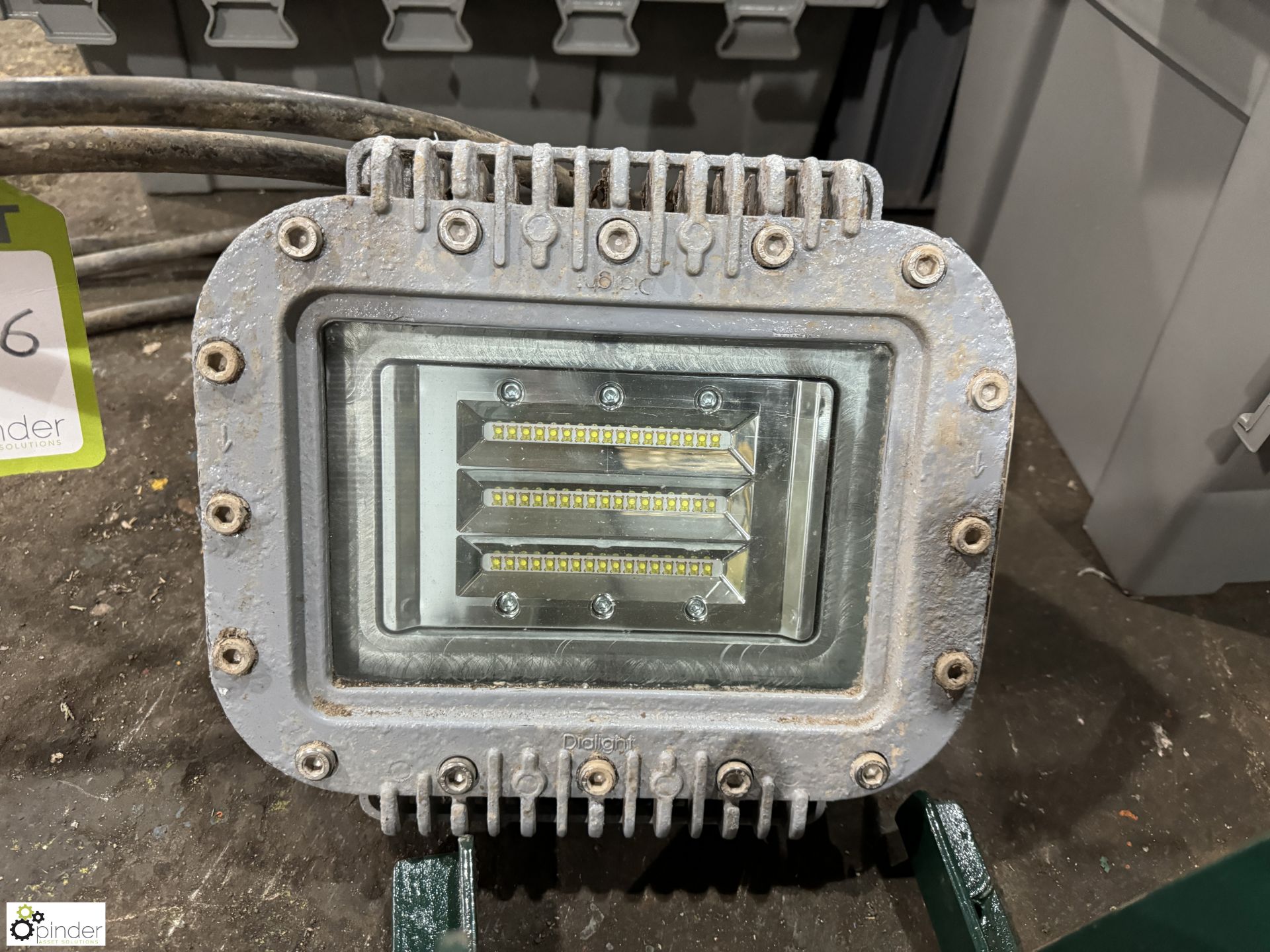 2 LED Outdoor Floodlights - Image 2 of 4