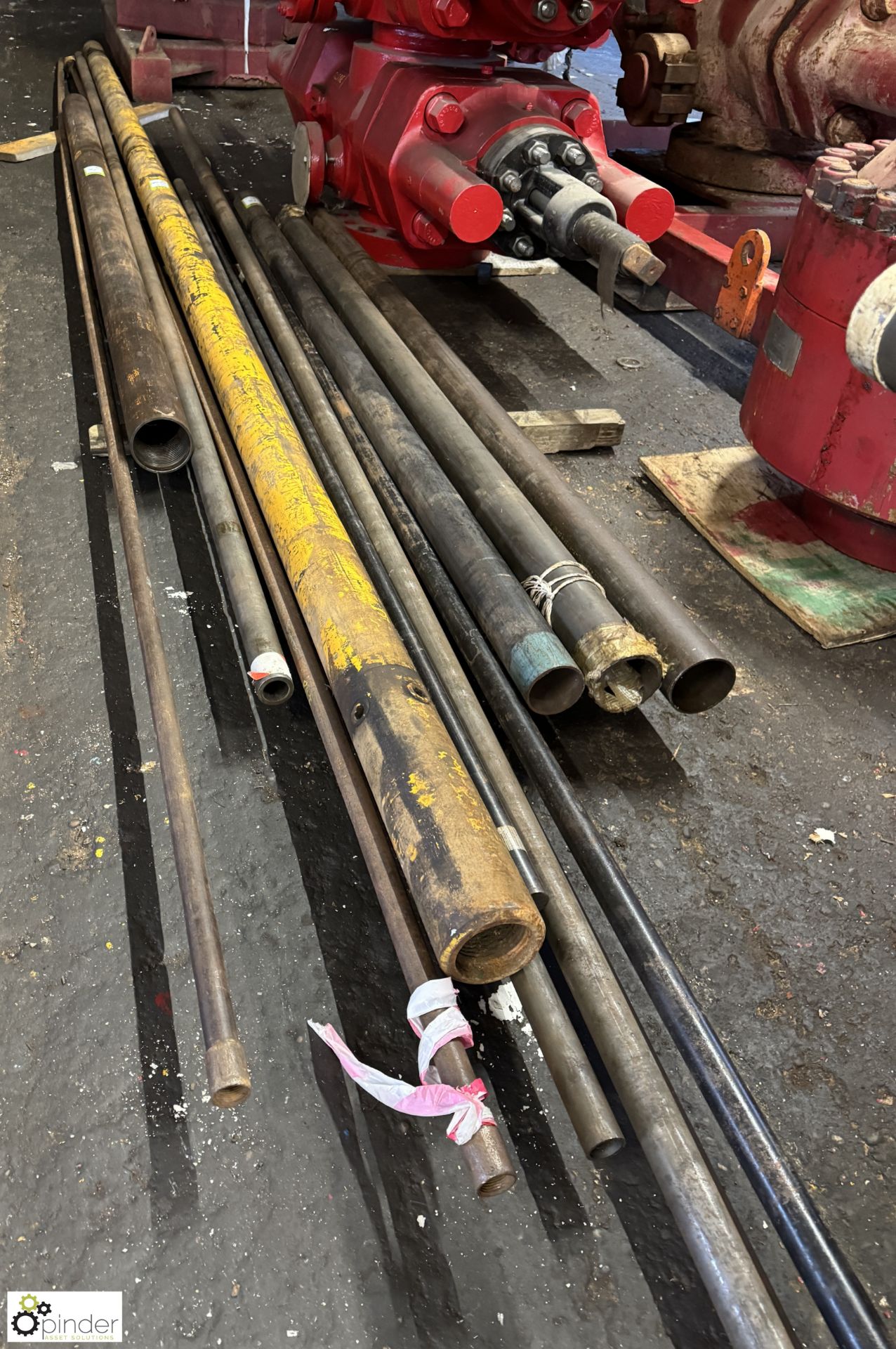 11 various lengths steel Tube/Pipe (excluding yellow pipe) - Image 5 of 6