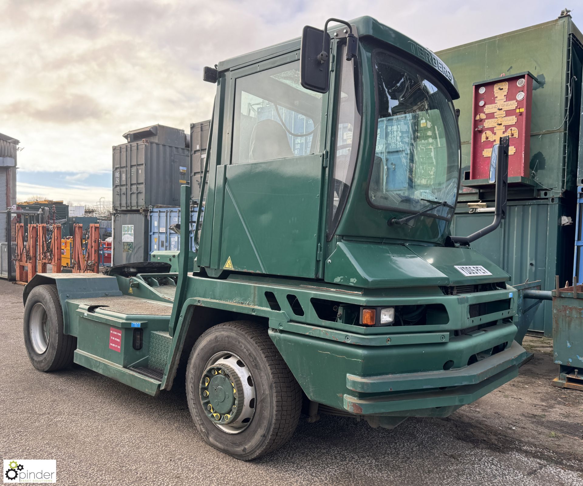 Terberg RORO Tractor Unit, registration YD05 PEV, date of registration 21 June 2005, date of - Bild 2 aus 23