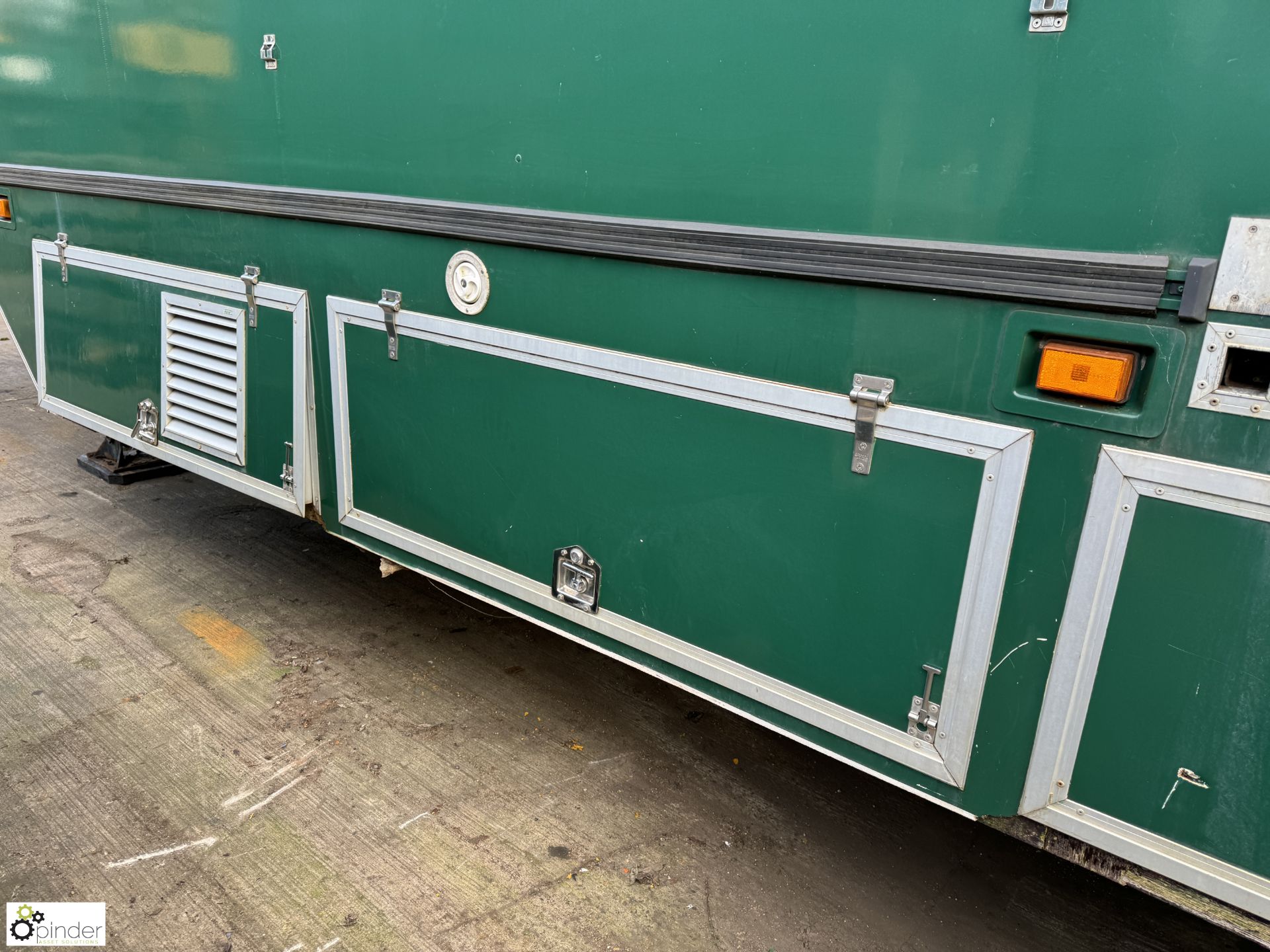 Trailer type Accommodation Unit, comprising office 3000mm x 2450mm, with window door, plug points, - Image 8 of 33