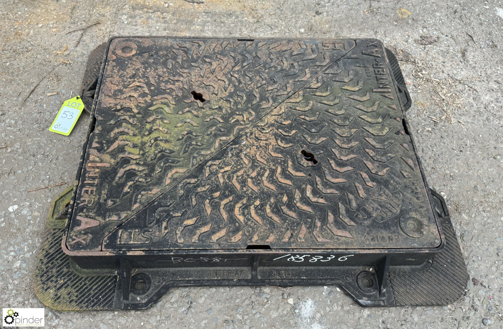 Inter Ax cast iron Manhole Cover, 780mm x 630mm