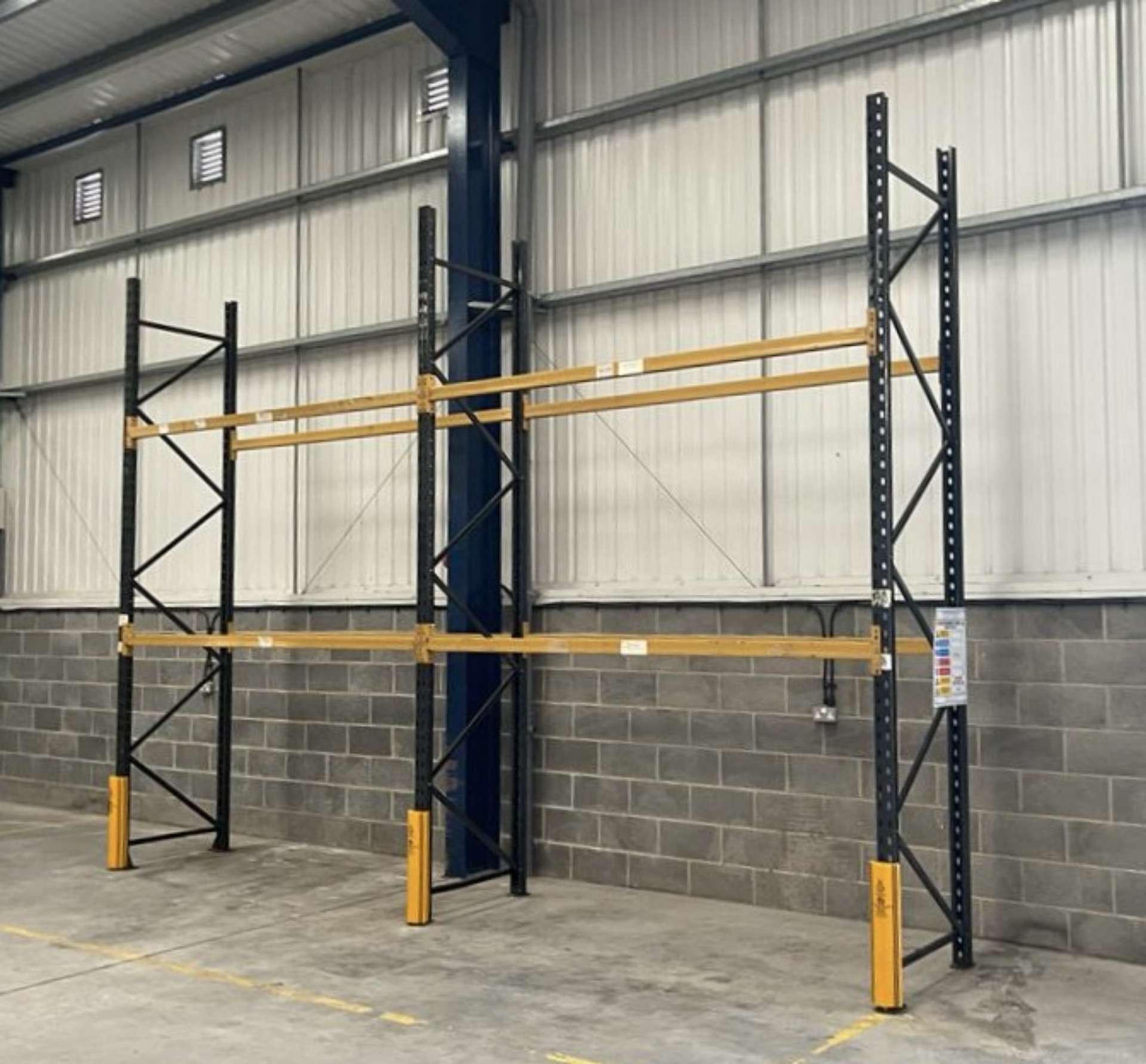 10 bays boltless Pallet Racking comprising 13 uprights 4000mm x 900mm ...