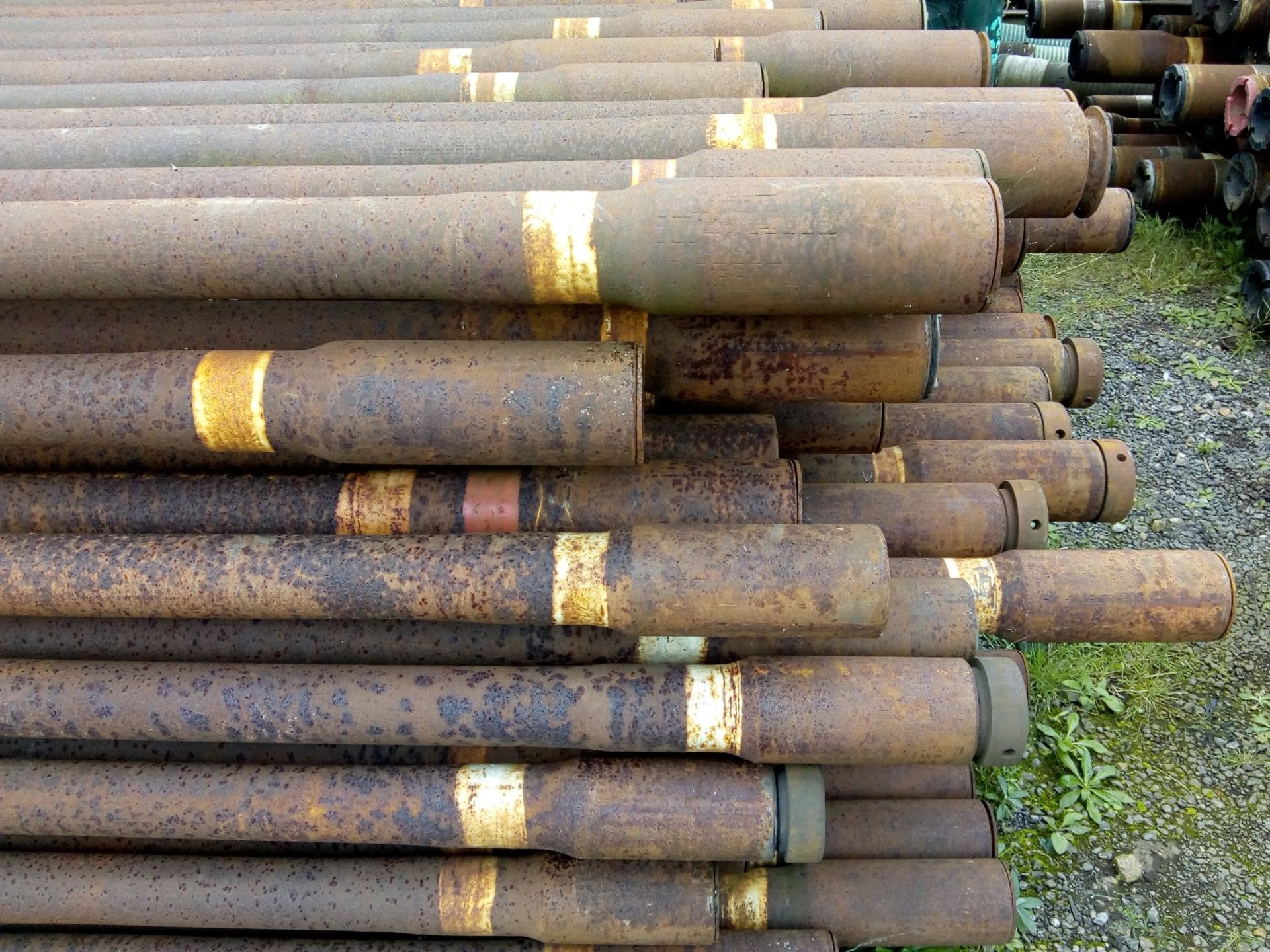 Approx 161 Drill Pipe Joints (4991 feet) 2 7/8” of Grade G105, 10.40 lb/ft with 2 7/8″ AOH - Image 3 of 4