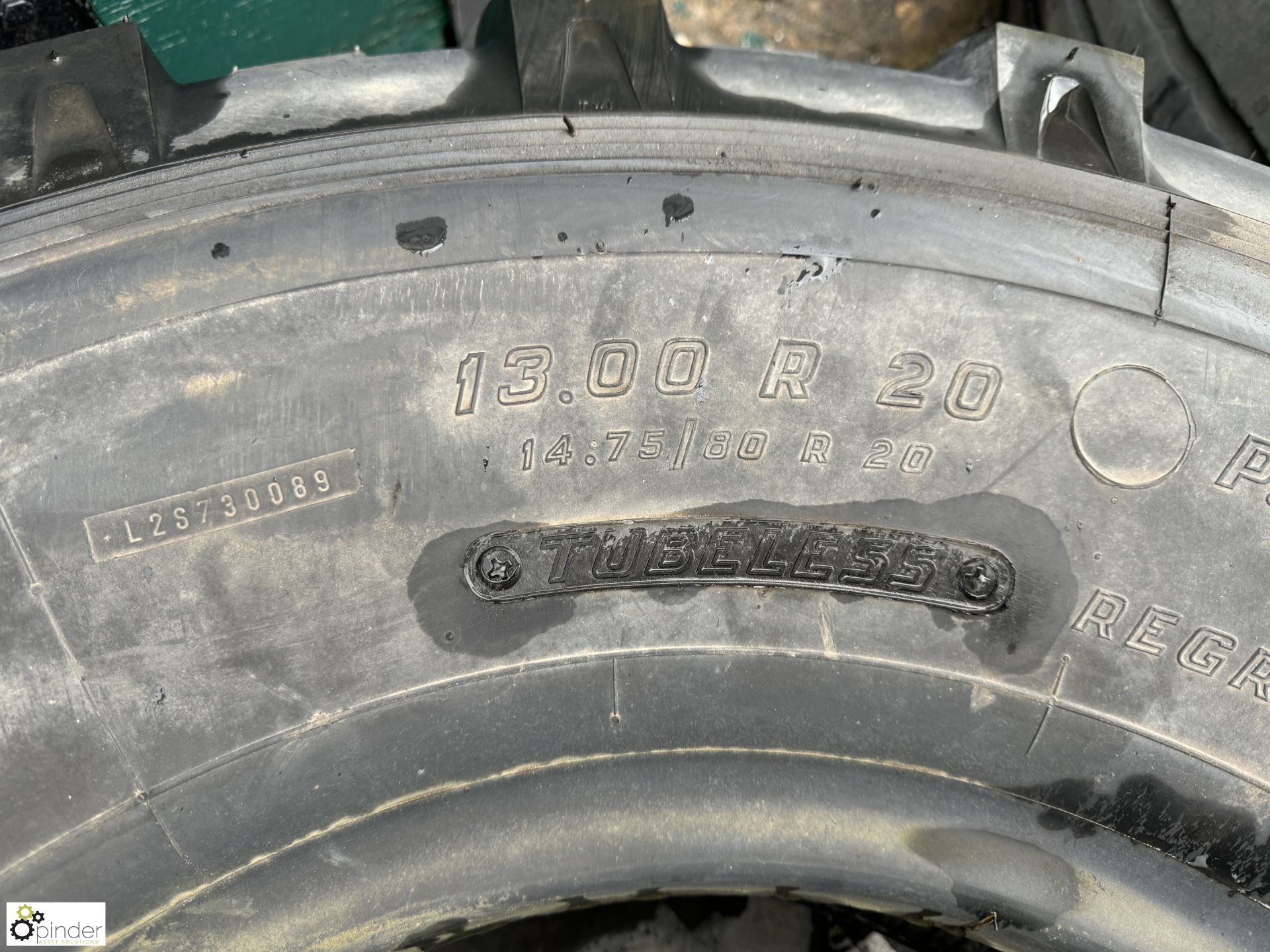 Firestone 13.00R2014.75/80 Tyre (LOCATION: Nottingham – collection Monday 18 March and Tuesday 19 - Image 4 of 7