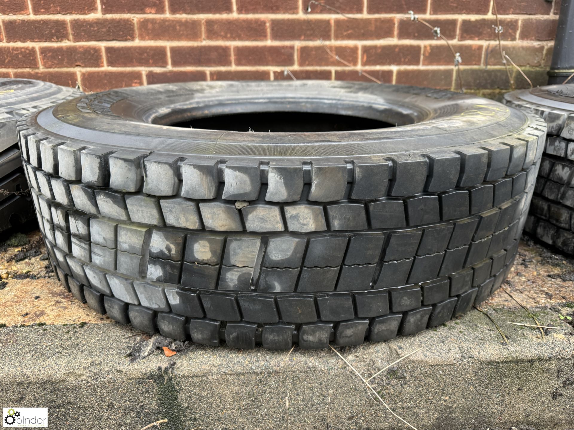 Firenza 295/80R22.5 Tyre, used (LOCATION: Nottingham – collection Monday 18 March and Tuesday 19 - Bild 2 aus 6