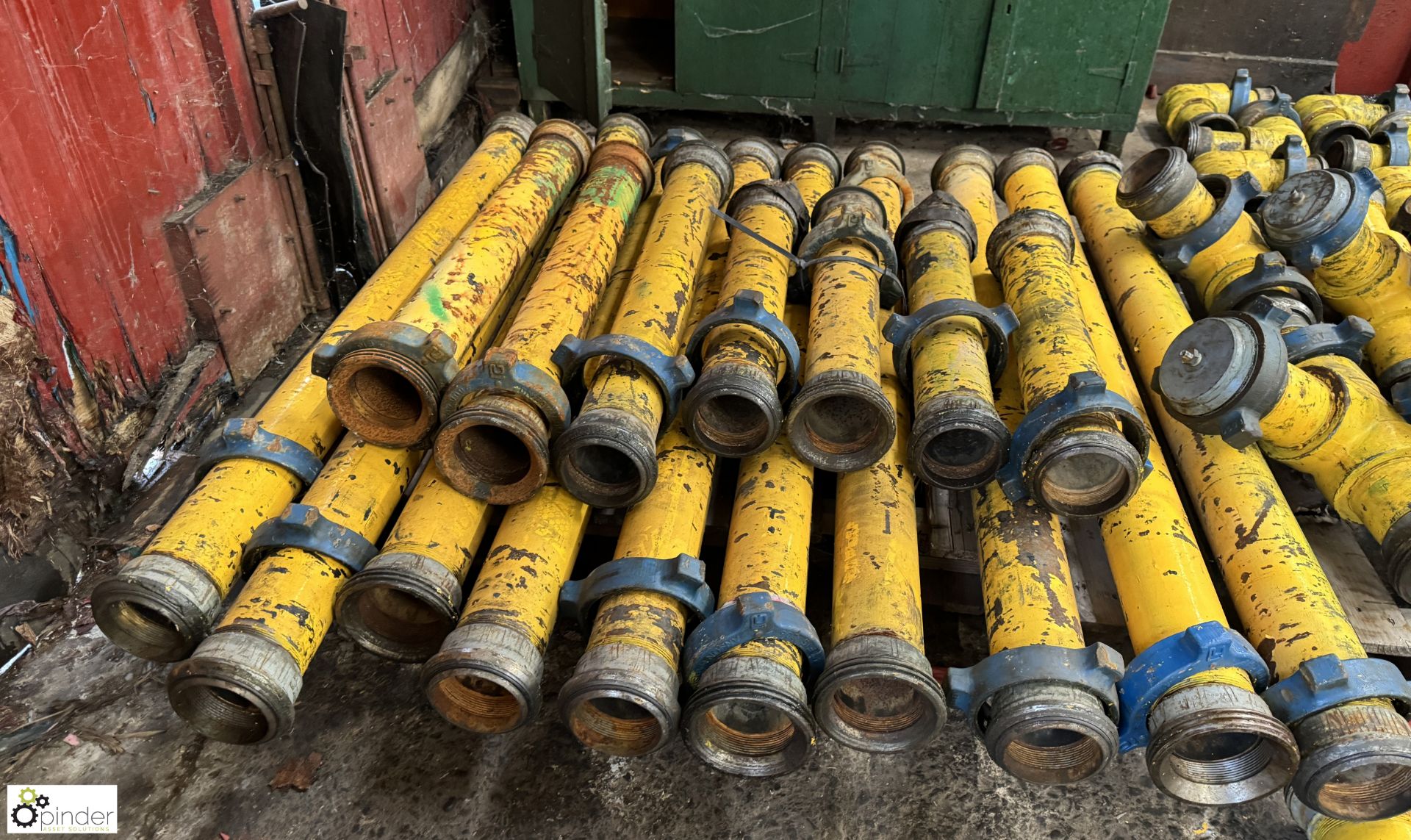 Large quantity 4in Line Pipe, including bends, valves, T junctions, flanges, etc, with 4in - Bild 13 aus 15