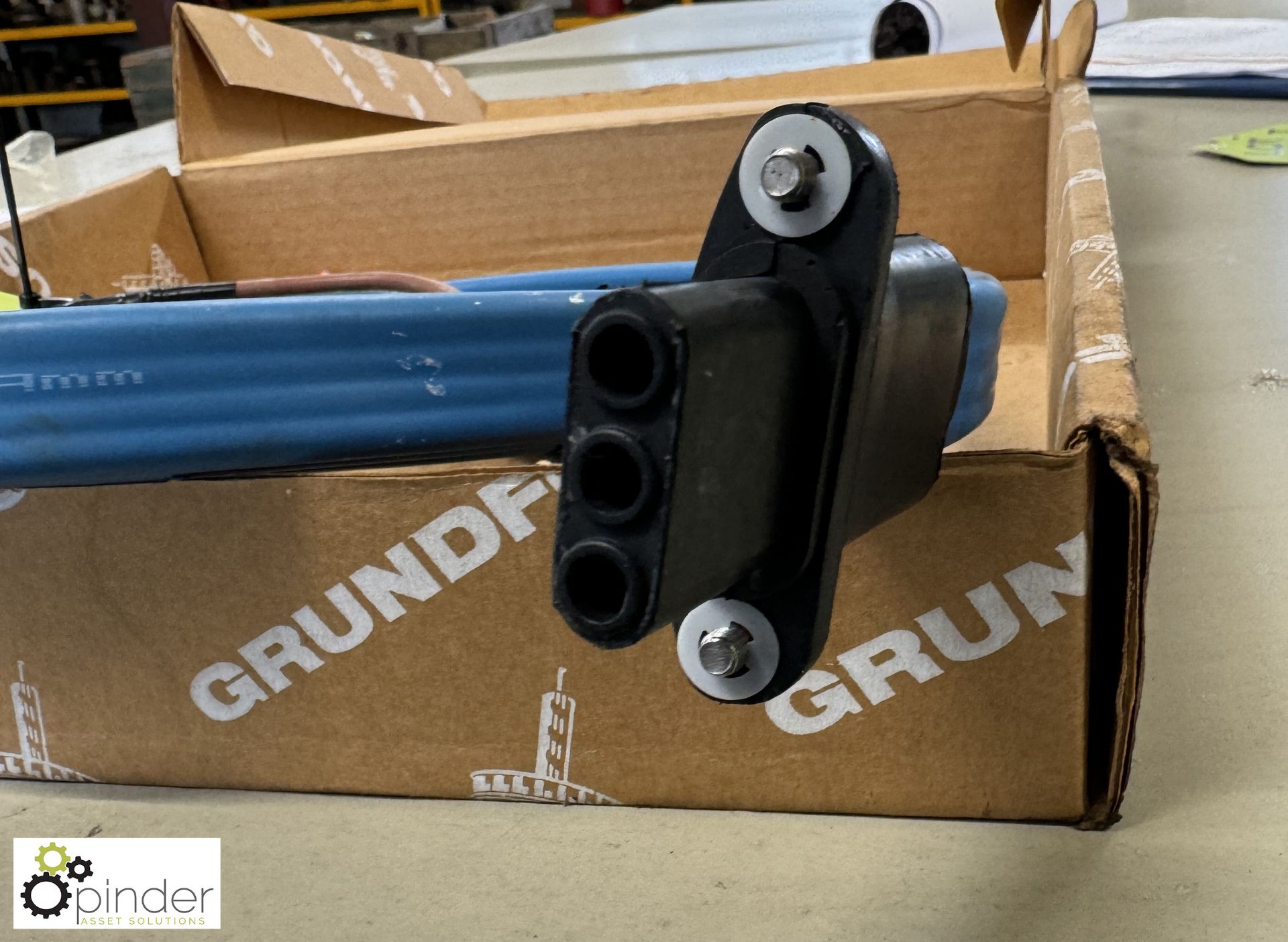 Length Grundfos TML-B4G6 Cable, 9mm with plug, boxed and unused (LOCATION: Nottingham – collection - Image 3 of 4