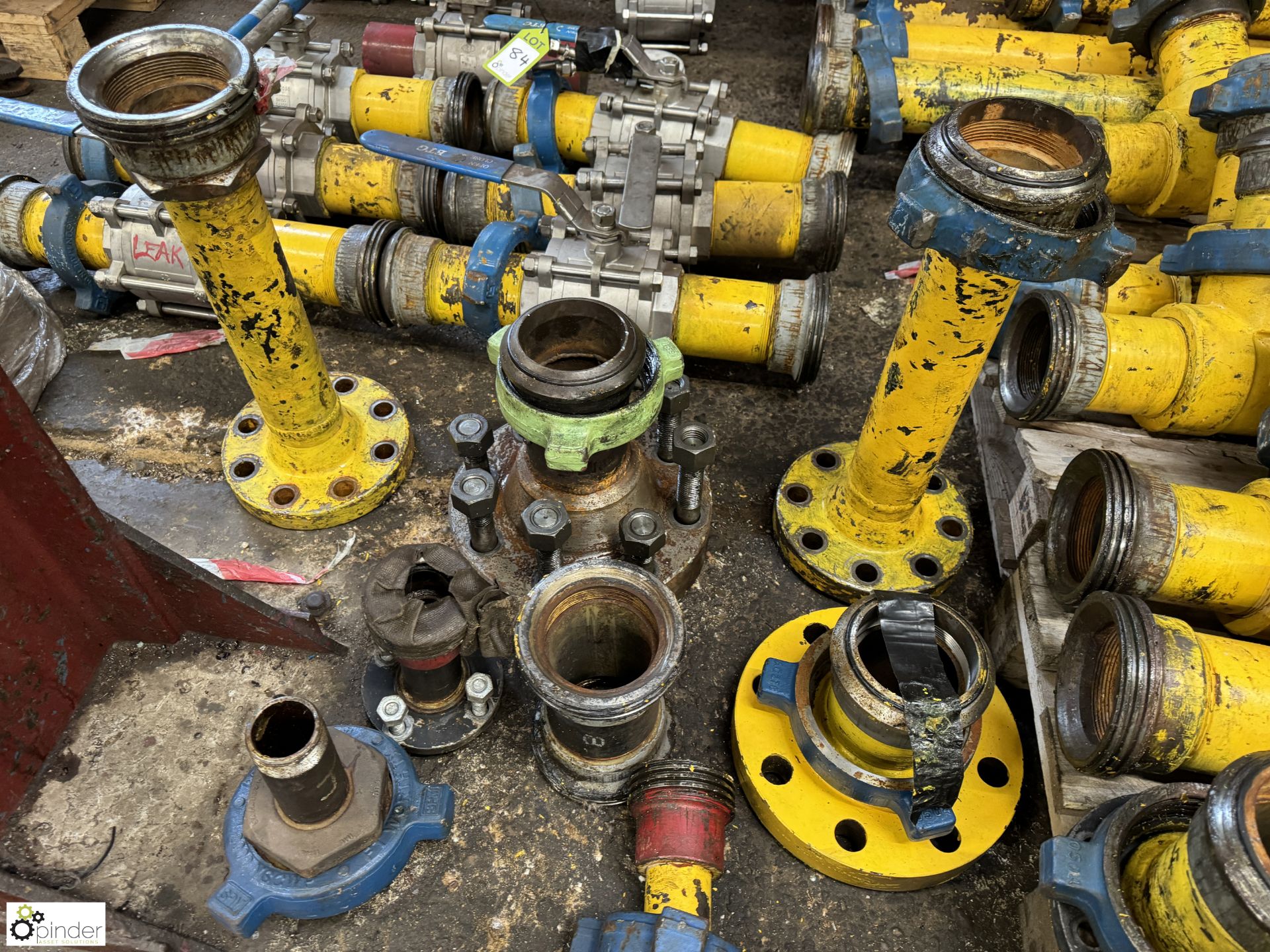 Large quantity 4in Line Pipe, including bends, valves, T junctions, flanges, etc, with 4in - Bild 10 aus 15