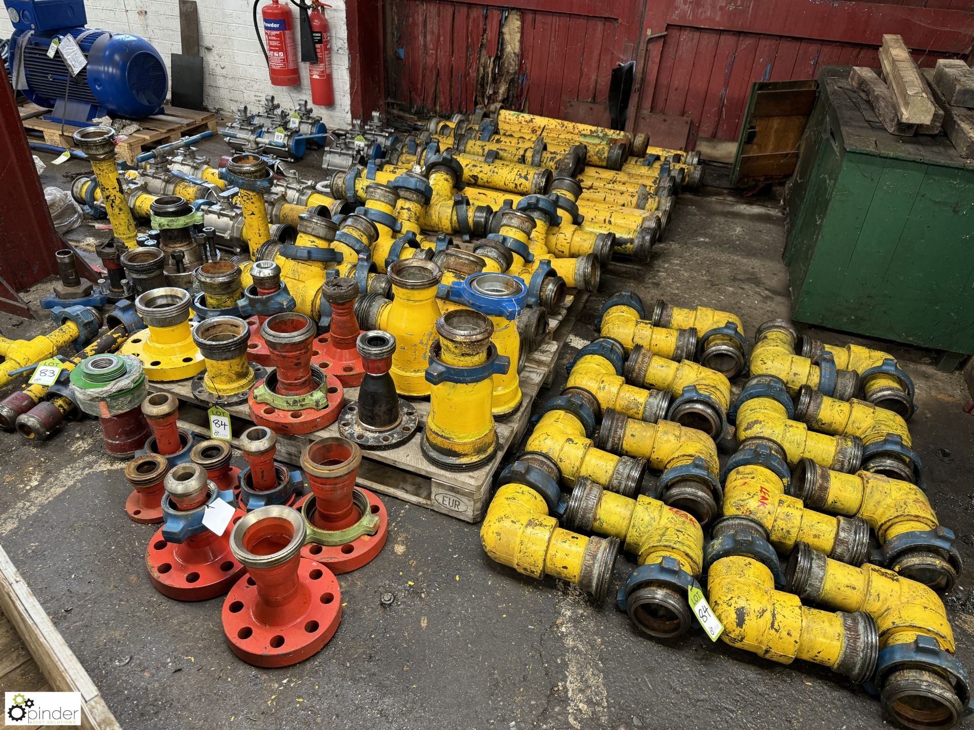 Large quantity 4in Line Pipe, including bends, valves, T junctions, flanges, etc, with 4in - Bild 2 aus 15