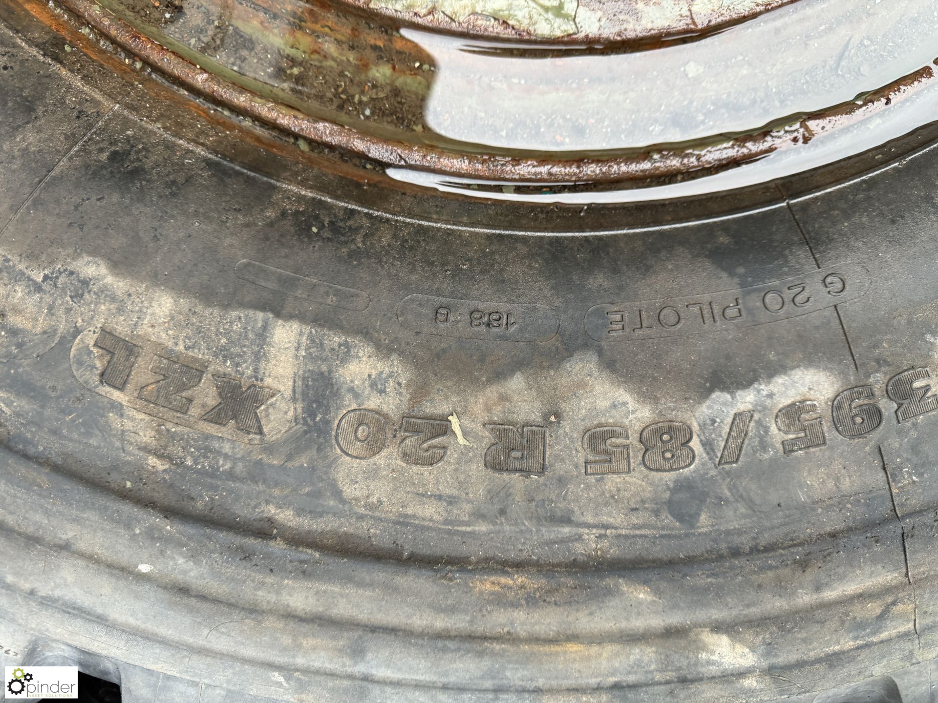 Michelin 395/85R.20XZL Wheel Rim with tyre (LOCATION: Nottingham – collection Monday 18 March and - Bild 4 aus 6