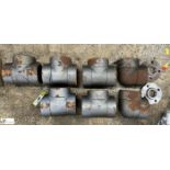 5 SA A105N UDSF T Joints, and 2 Bends, 4in, unused (LOCATION: Nottingham – collection Monday 18