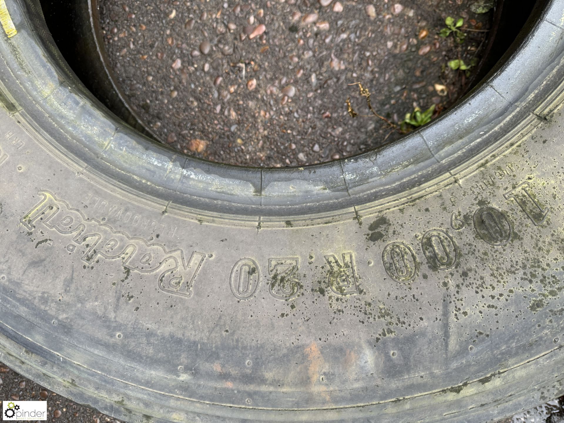 Matador 10.00R20MP317 Tyre, used (LOCATION: Nottingham – collection Monday 18 March and Tuesday 19 - Image 3 of 5