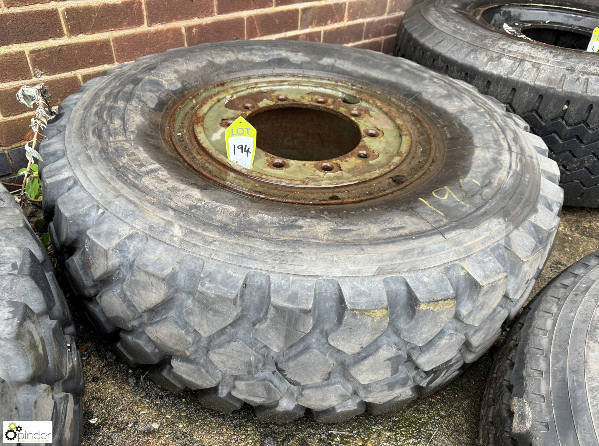 Michelin 395/85R.20XZL Wheel Rim with tyre (LOCATION: Nottingham – collection Monday 18 March and
