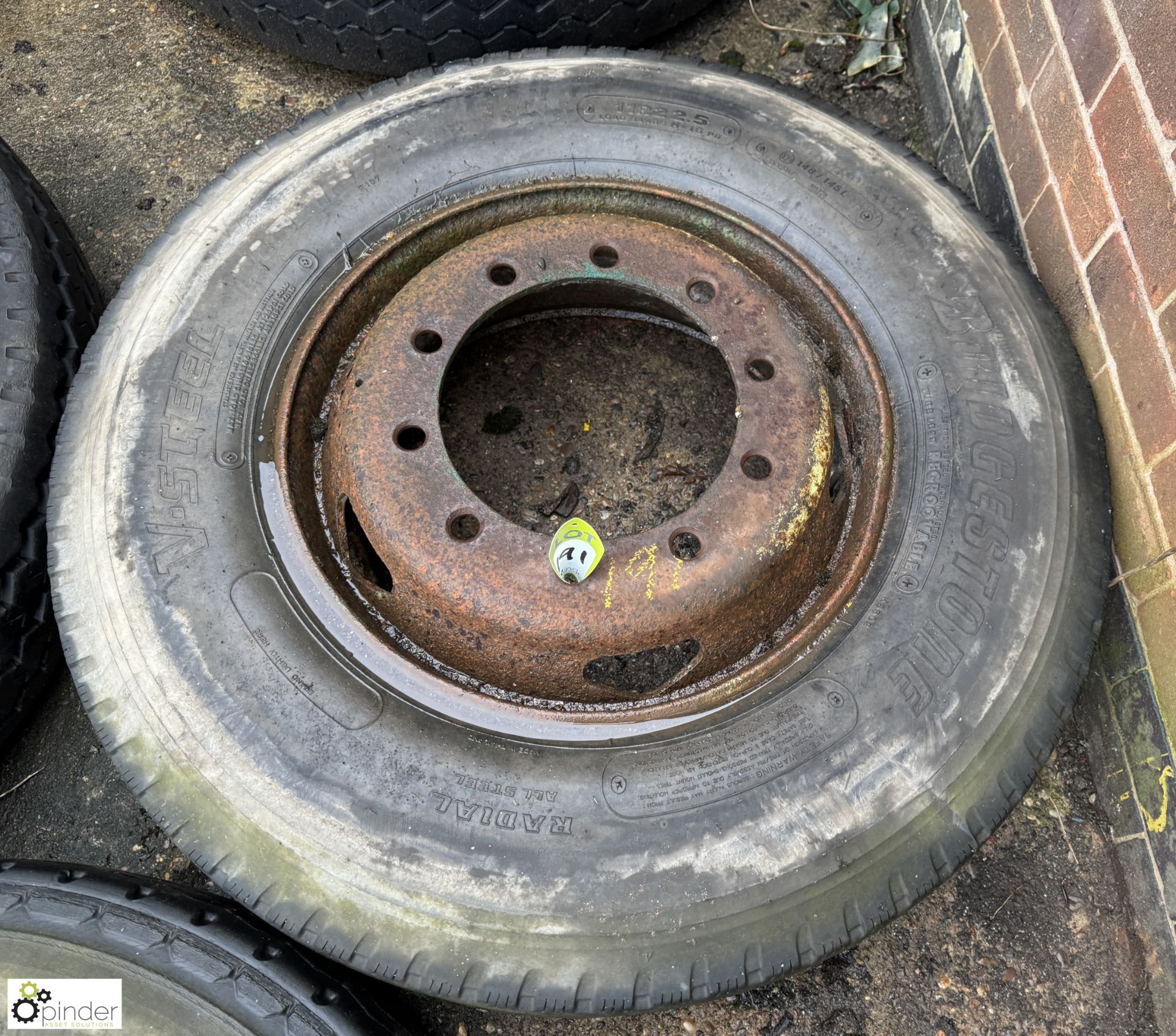 Bridgestone RIB187.11R22.5 Wheel Rim with tyre, used (LOCATION: Nottingham – collection Monday 18 - Image 3 of 6