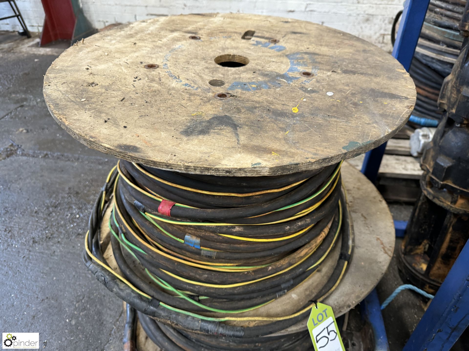 Part reel 3 Core Cable (LOCATION: Nottingham – collection Monday 18 March and Tuesday 19 March by