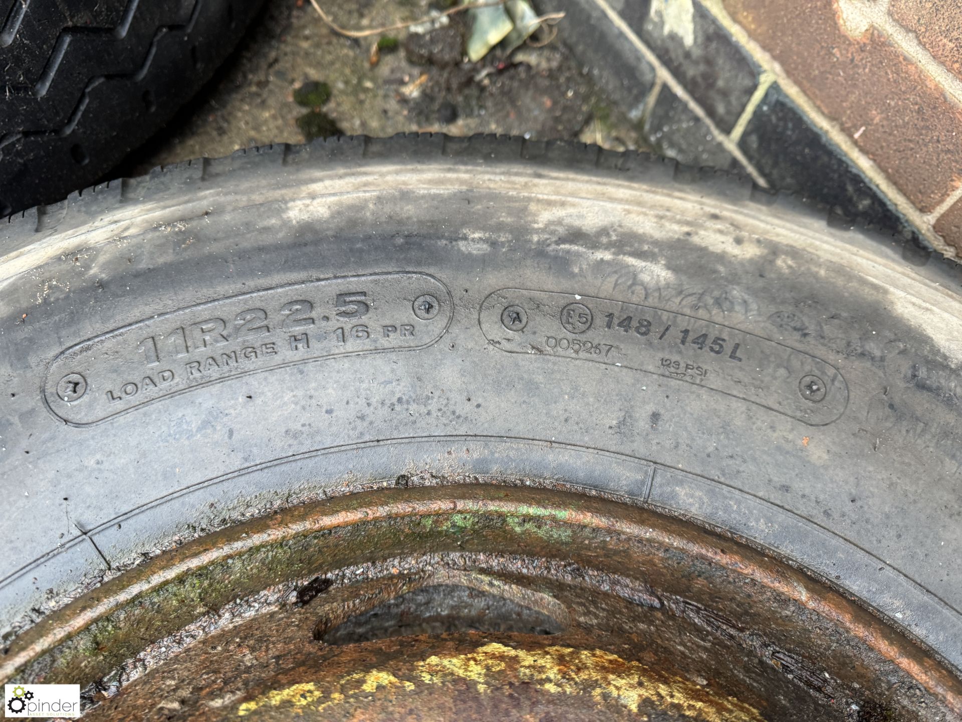 Bridgestone RIB187.11R22.5 Wheel Rim with tyre, used (LOCATION: Nottingham – collection Monday 18 - Image 5 of 6