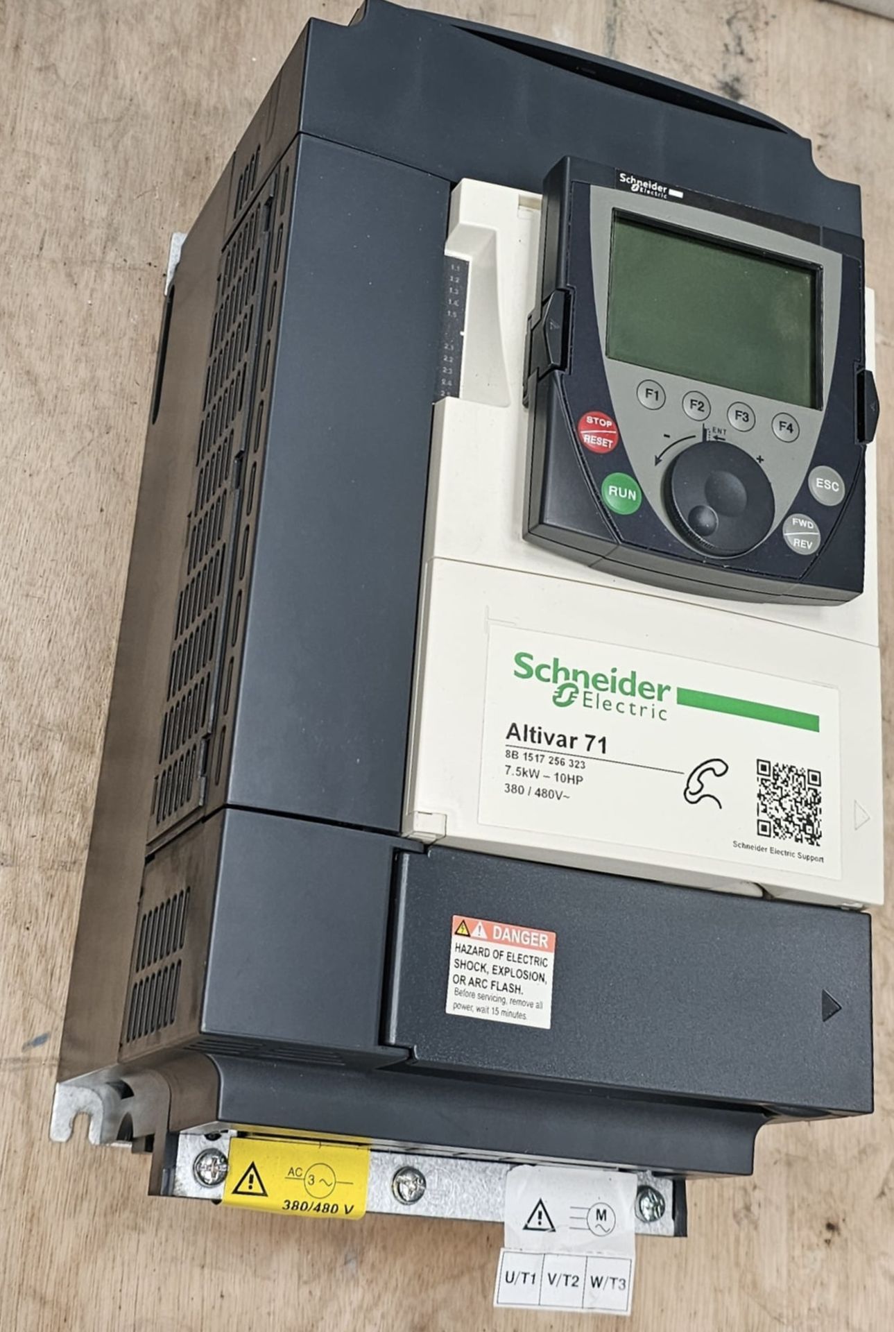 Schneider Electric Altiva 71 Variable Speed Drive,