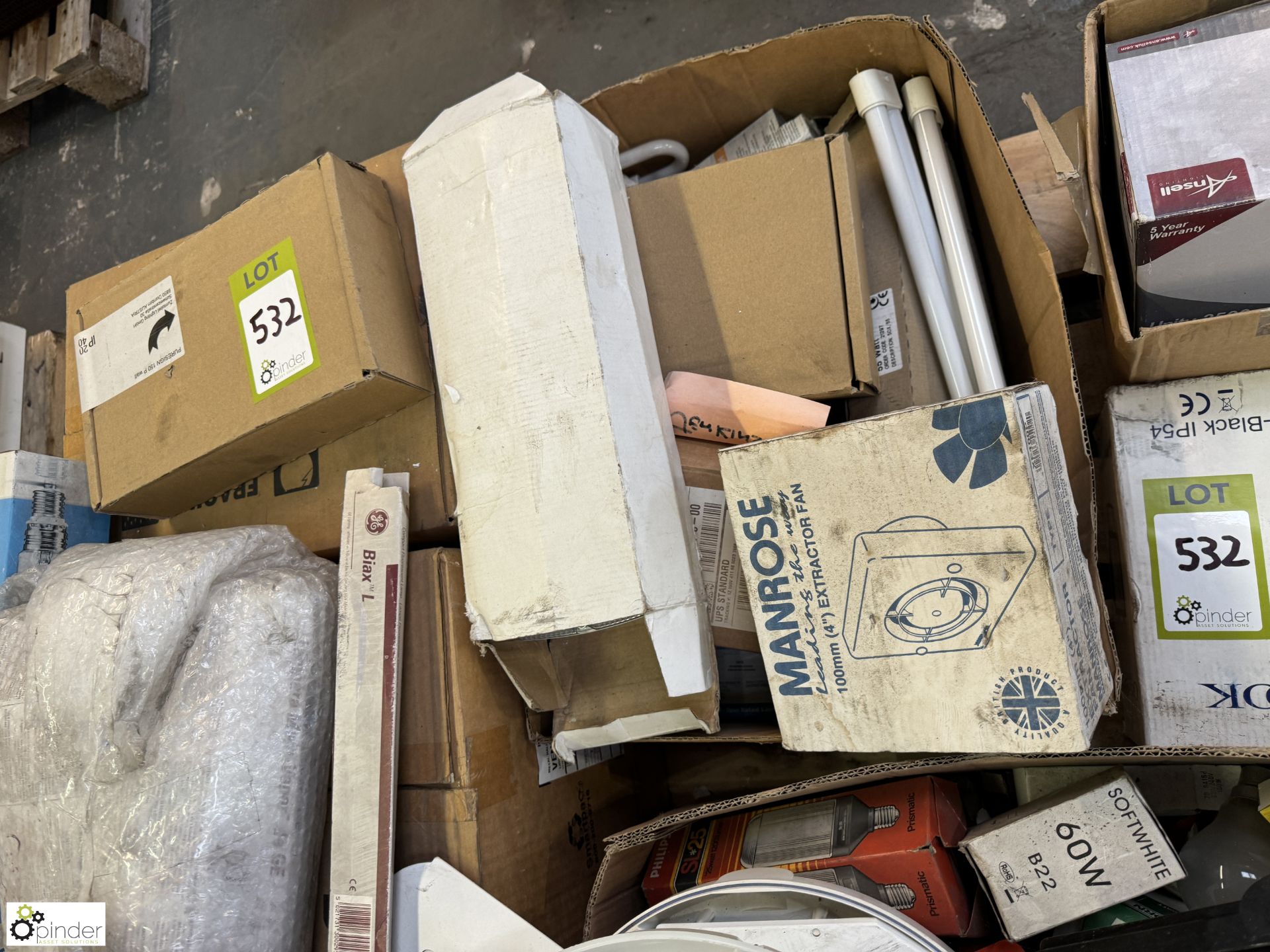Quantity Light Fittings, etc, to pallet (LOCATION: Carlisle – collection Tuesday 19 March and - Image 5 of 7