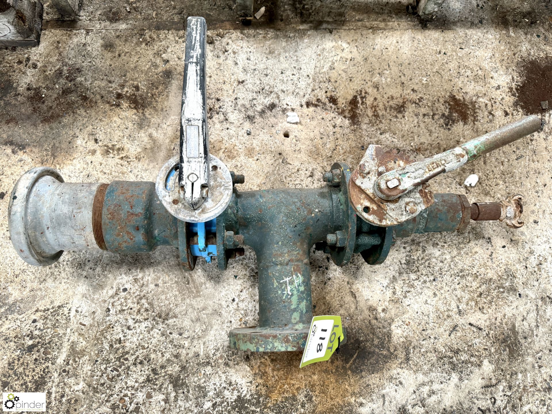 Twin valve Pipe Fitting (LOCATION: Nottingham – collection Monday 18 March and Tuesday 19 March by - Image 2 of 3