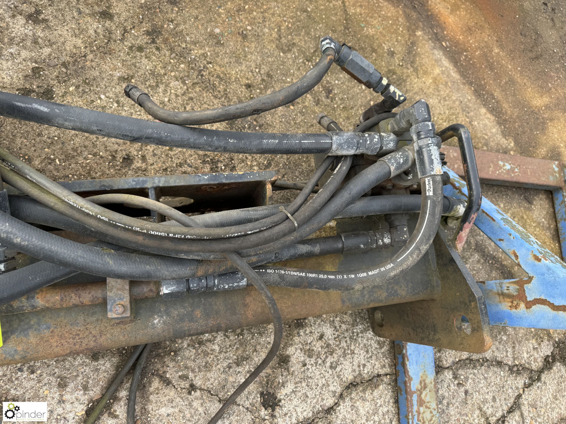 Hydraulic Pipe System (LOCATION: Nottingham – collection Monday 18 March and Tuesday 19 March by - Bild 3 aus 6