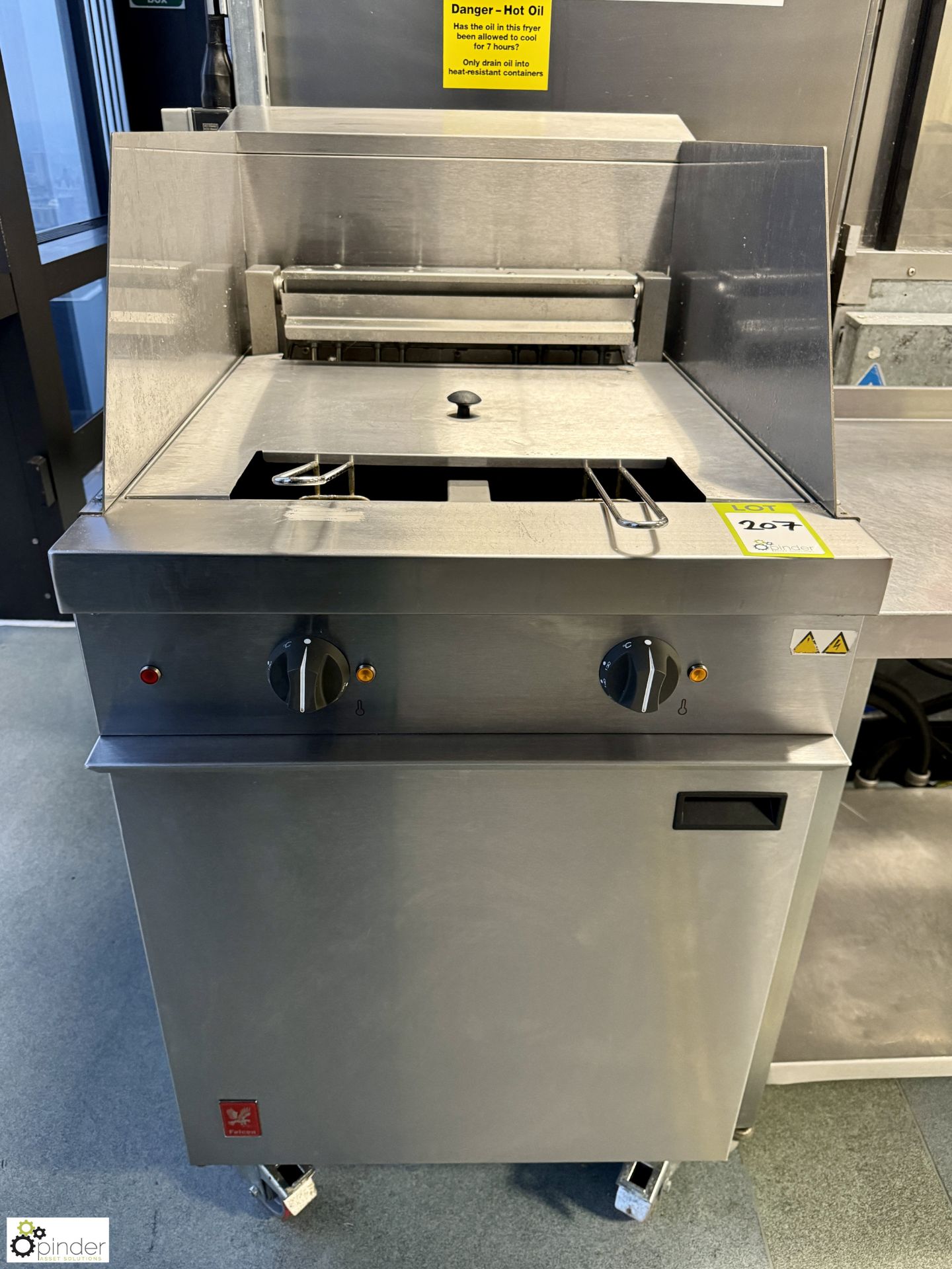 Falcon E1848X stainless steel twin basket Deep Fat Fryer, 415volts, 600mm x 870mm x 820mm (