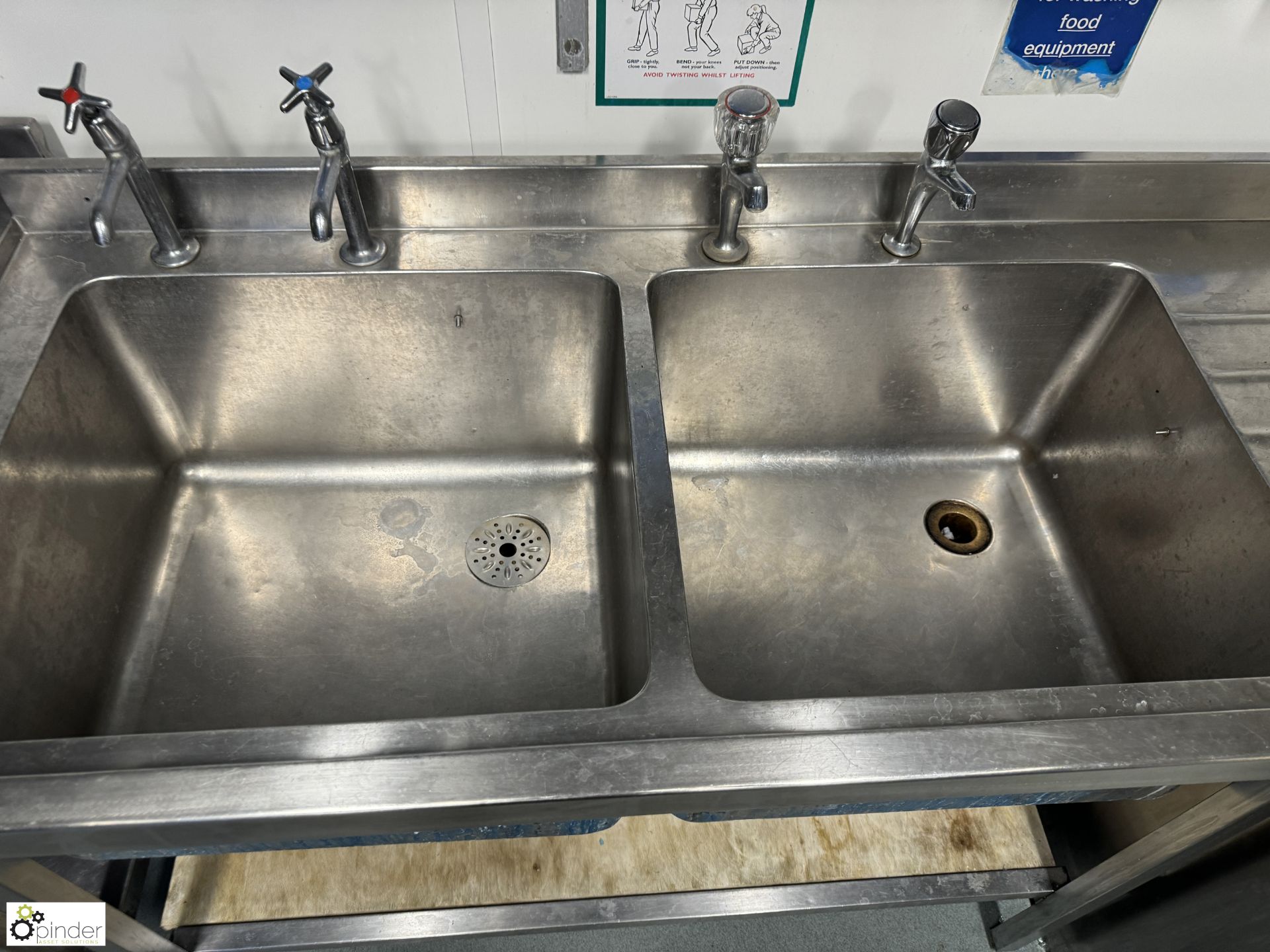 Stainless steel twin bowl Sink, 1850mm x 600mm x 900mm (location in building - level 23 kitchen) - Bild 3 aus 4