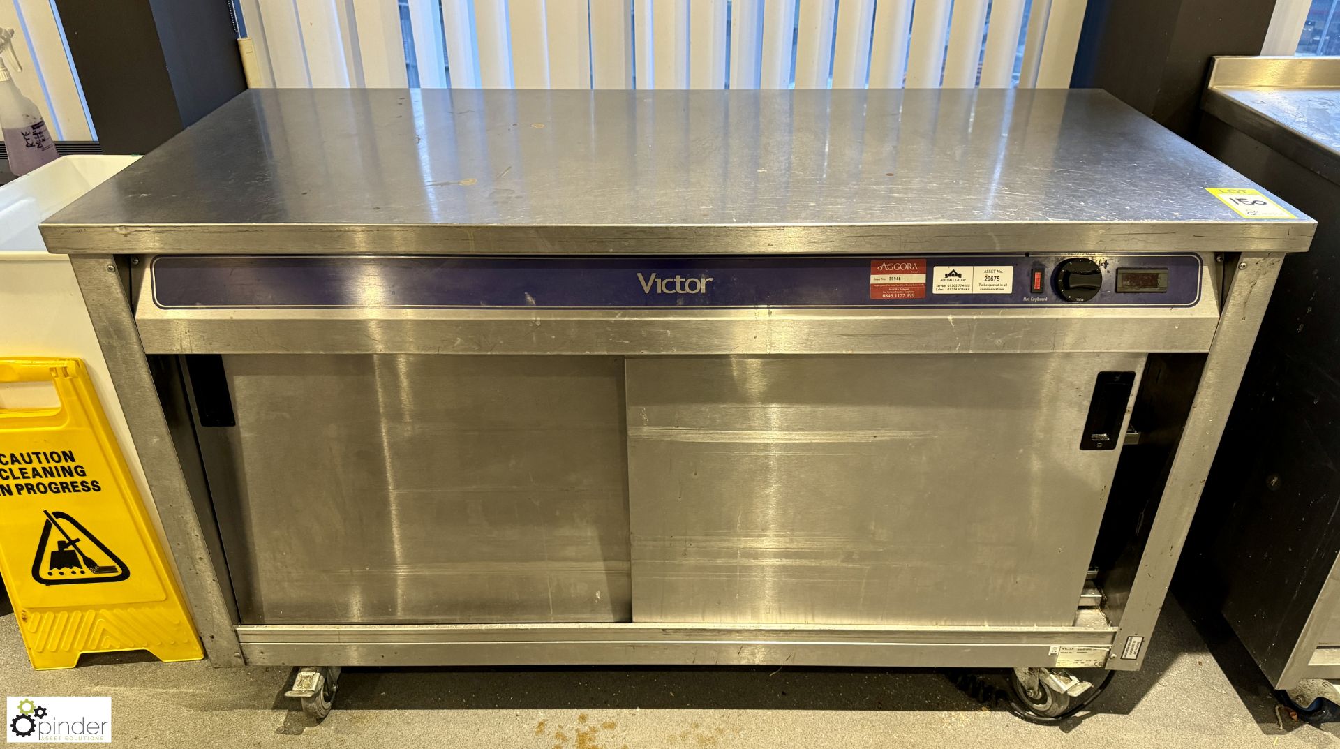 Victor stainless steel mobile twin door Heated Cabinet, 240volts, 1530mm x 670mm x 900mm (location
