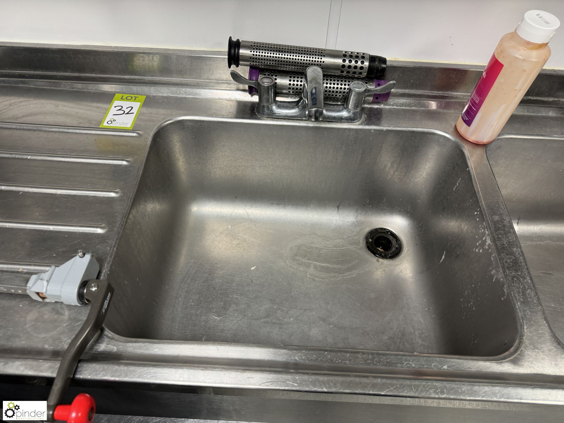 Stainless steel twin bowl Sink, 1800mm x 650mm x 870mm (location in building – basement kitchen 1) - Bild 4 aus 5