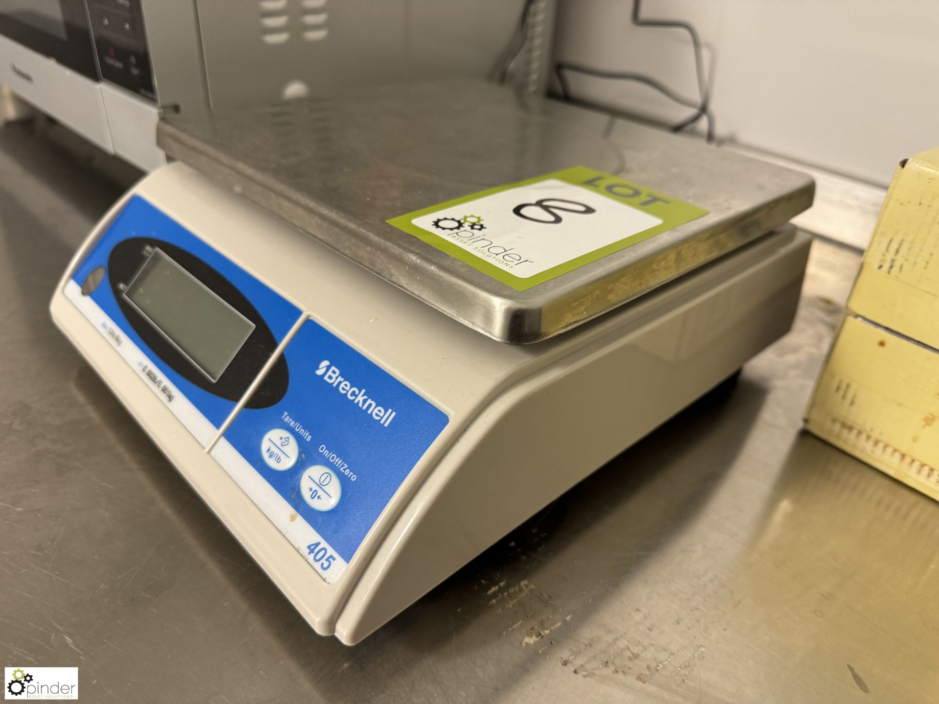 Brecknall 405 Digital Weigh Scales, 6kg x 0.001kg, 240volts (location in building – basement kitchen - Image 2 of 3
