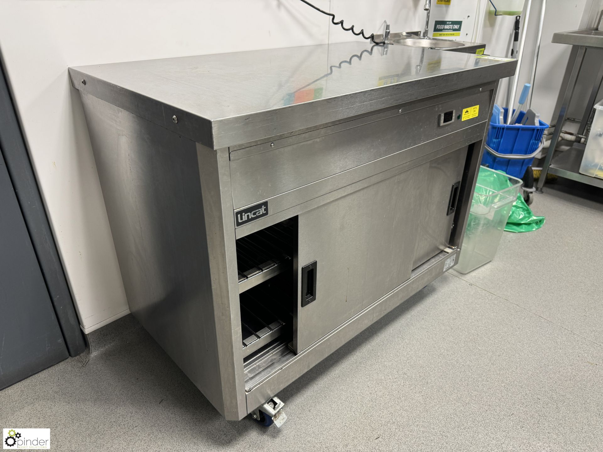 Lincat stainless steel mobile Heated Cupboard, 240volts, 1225mm x 670mm x 900mm (location in - Image 2 of 5