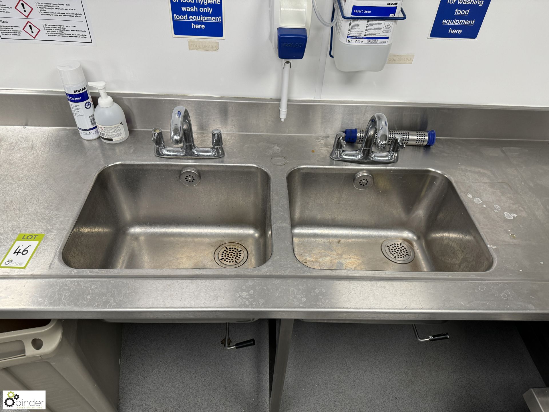 Stainless steel twin bowl Sink, 2270mm x 730mm x 900mm (location in building – basement kitchen 2) - Image 2 of 4