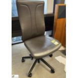 Senator leather swivel Office Chair, dark brown (location in building – level 22)