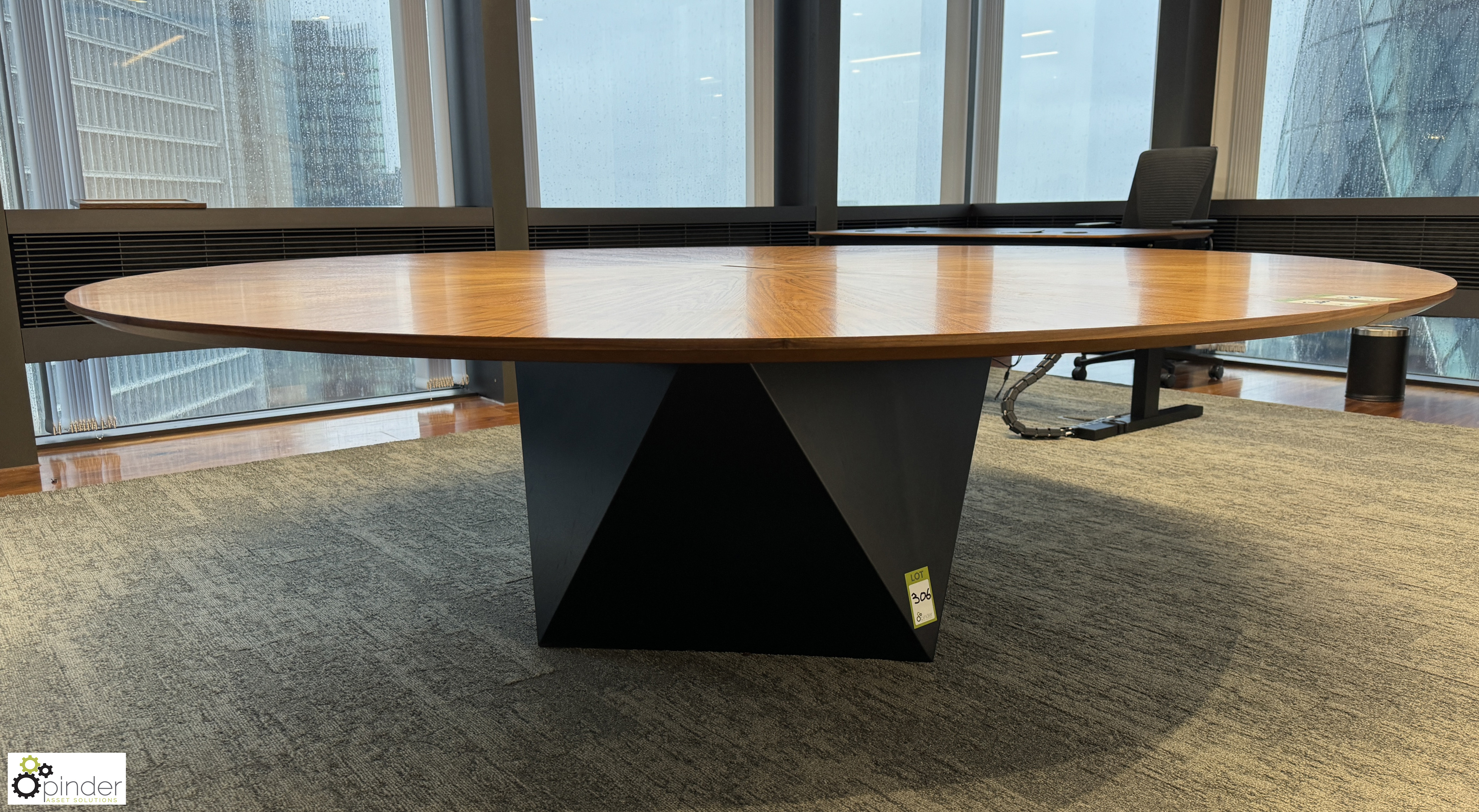 Cherry veneer circular Meeting Table, 2600mm diameter x 800mm, with cable management and central - Image 3 of 7