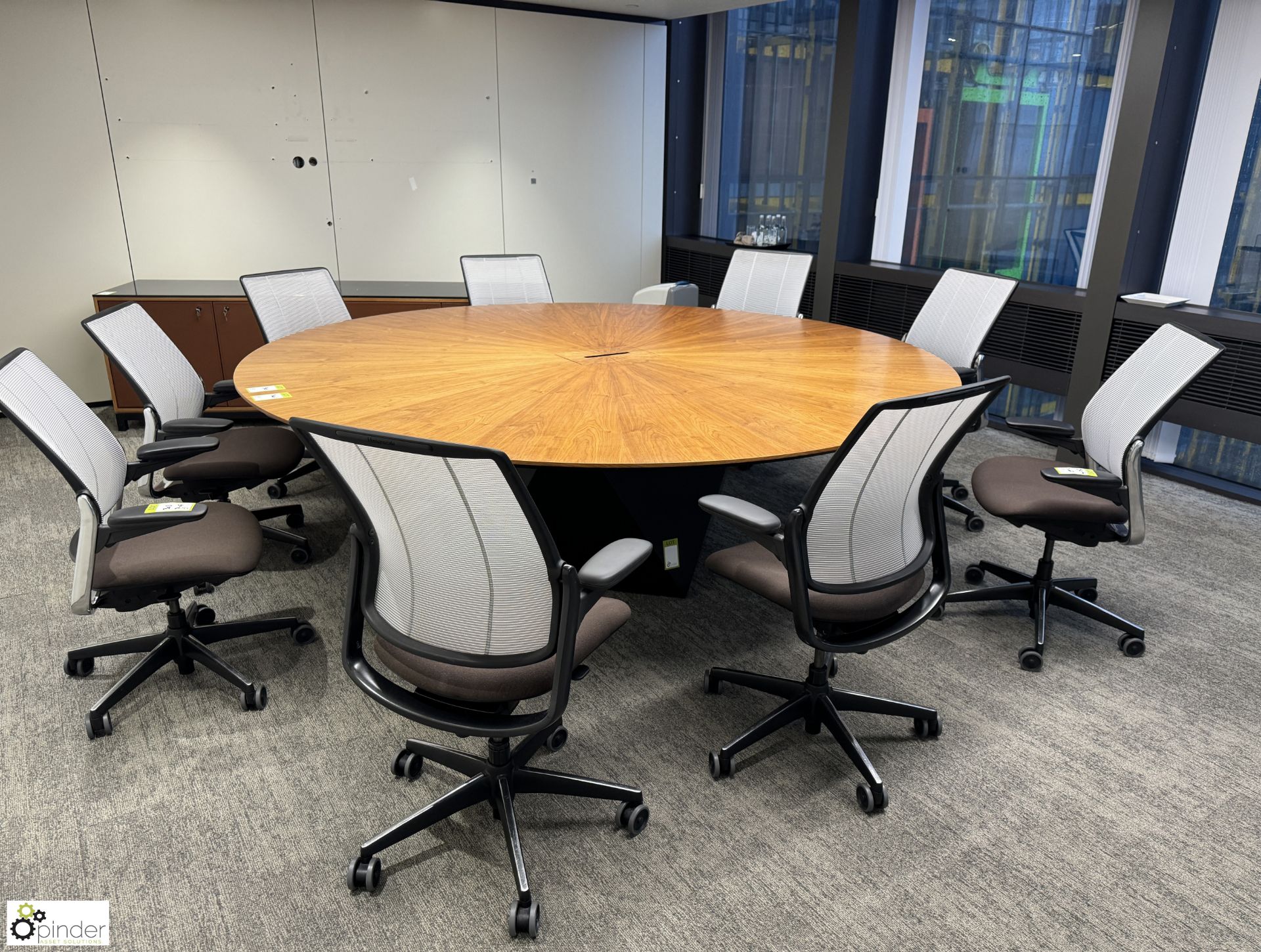 Cherry veneer, circular Meeting Table, 2600mm diameter x 800mm, with cable management and central - Image 7 of 8