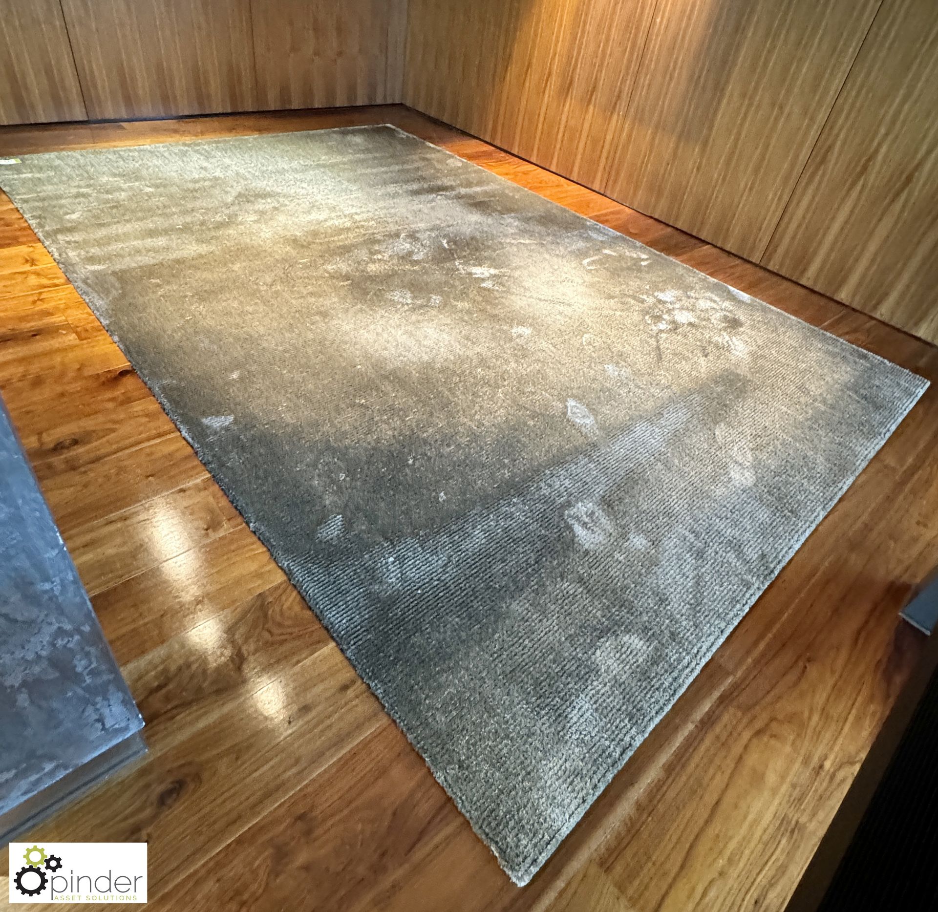 BIC Luxury Rug “Shadow 3004 Smoked Grey”, 4150mm x 2750mm (location in building – level 22) - Image 3 of 6