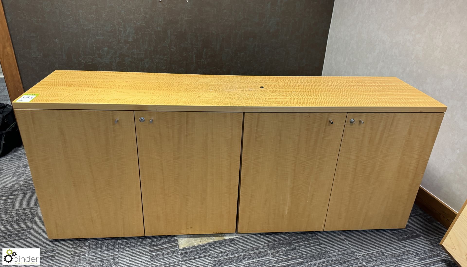 Maple effect 4-door Credenza, 2000mm x 500mm x 790mm (location in building – level 23) - Image 2 of 6