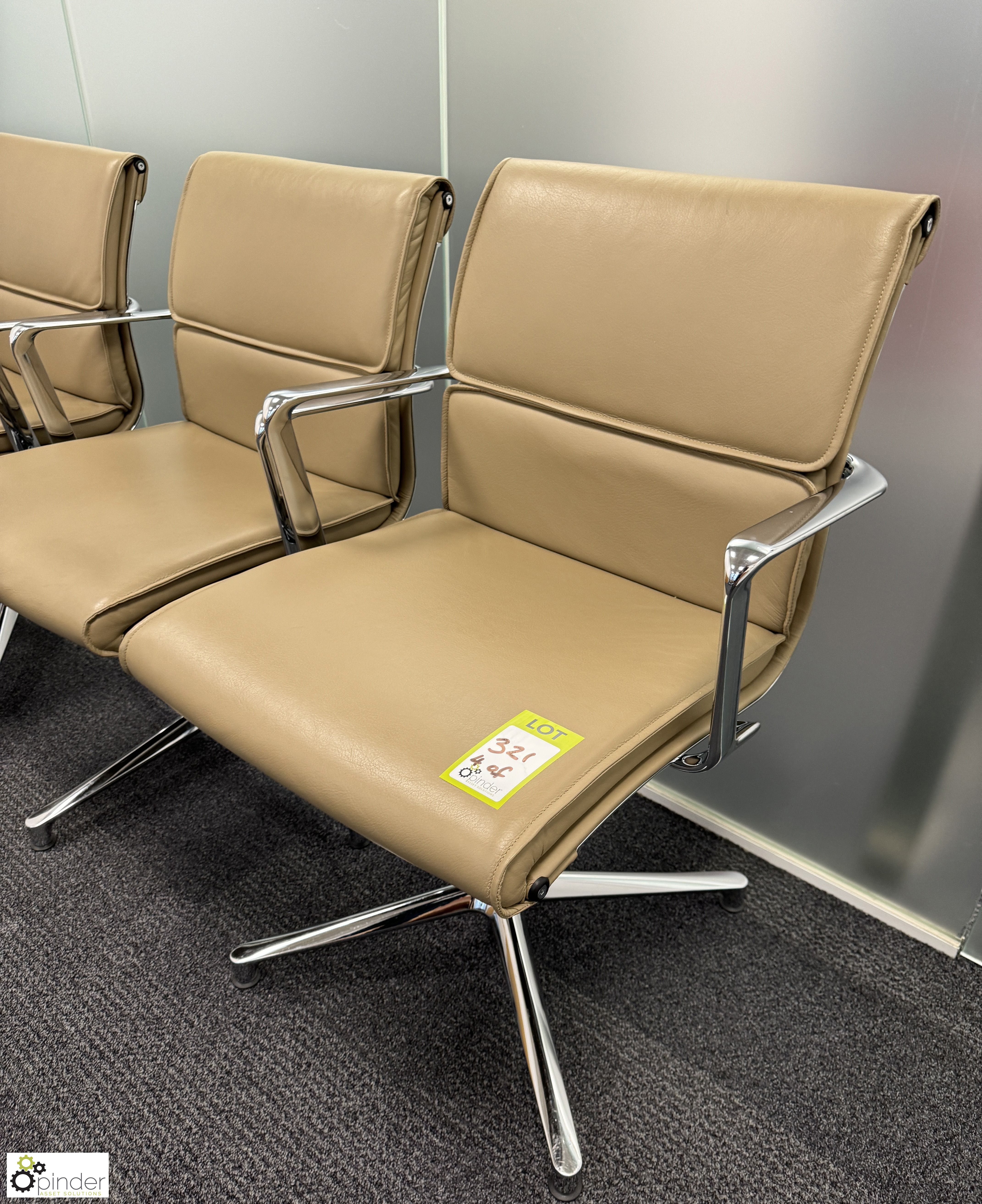 Set 4 ICF chrome framed leather Swivel Armchairs (location in building – level 21) - Image 3 of 5