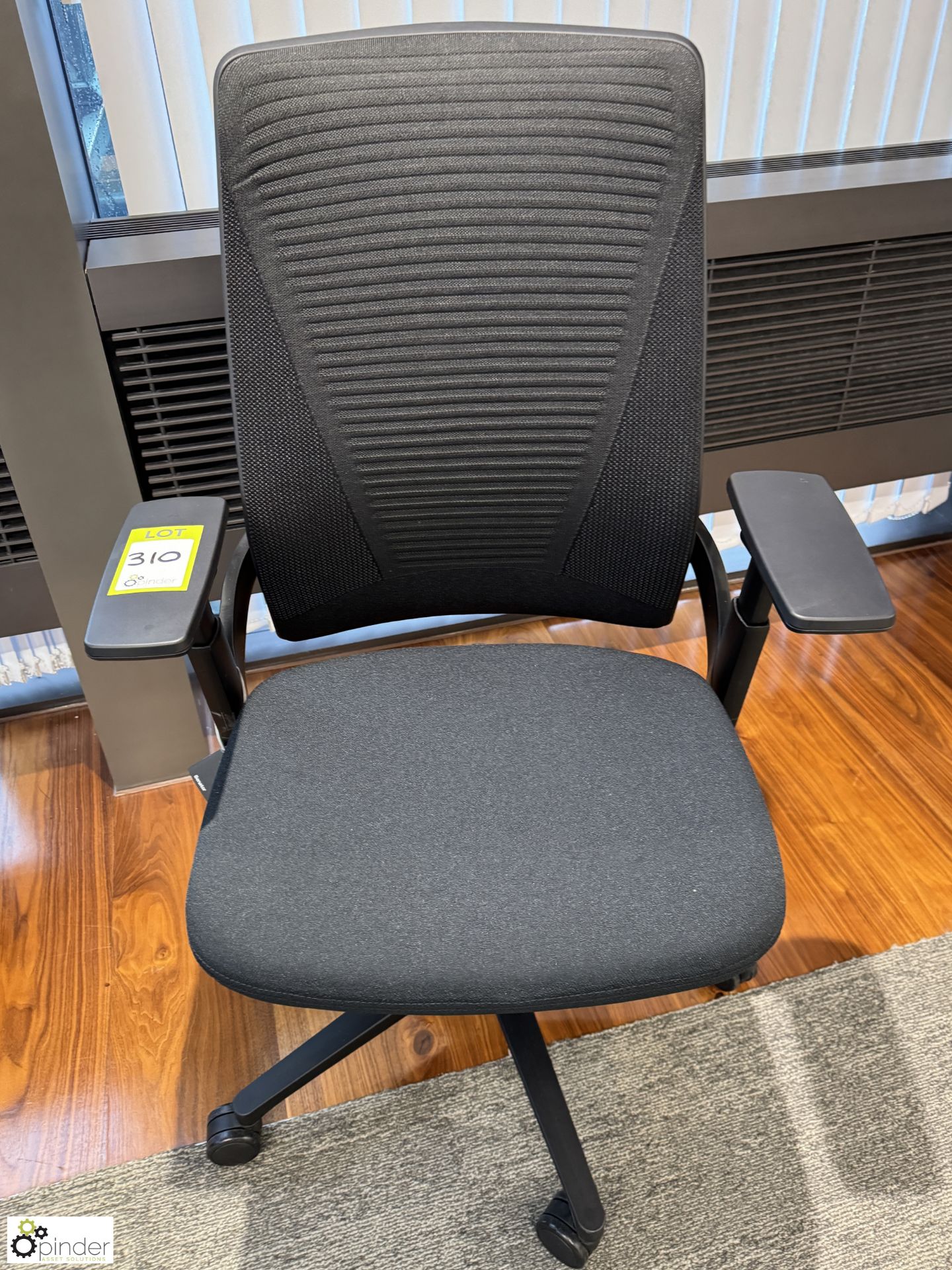 Senator iWorkChair ergonomic Swivel Armchair (location in building – level 22) - Image 2 of 5