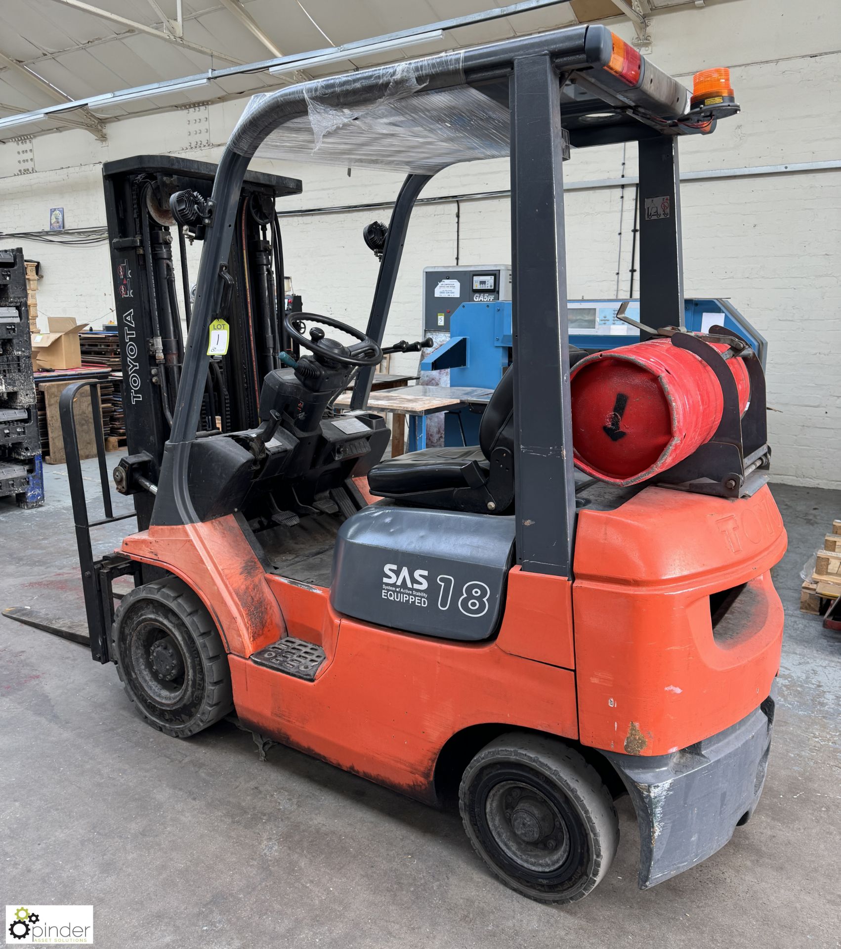 Toyota 42-7FG18 LPG Forklift Truck, 1750kg capacity, 8661hours, triplex mast, lift height 4300mm, - Image 6 of 13