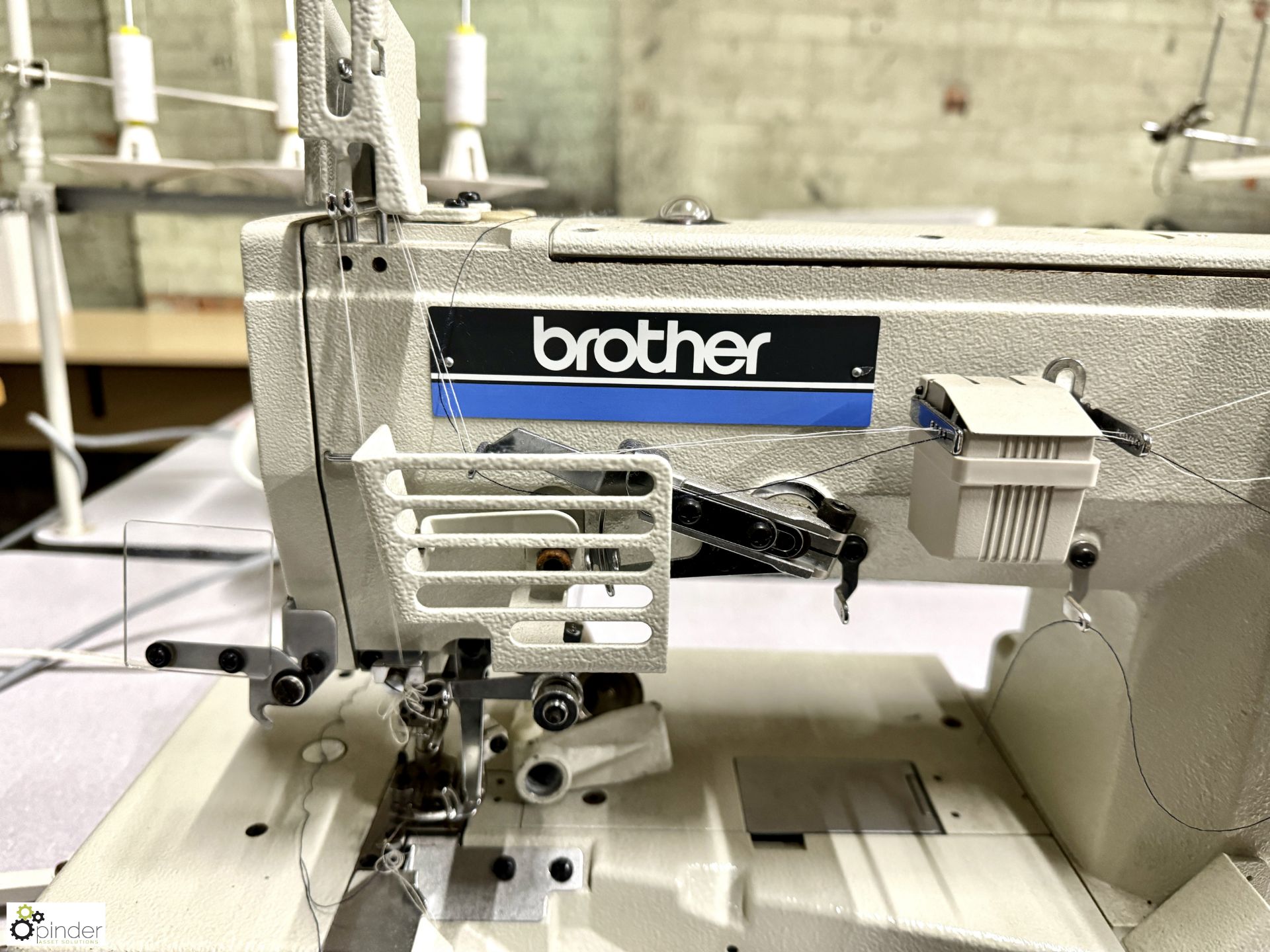 Brother FD4-B272-021-8 5-thread Coverstitch, 240volts - Image 5 of 8